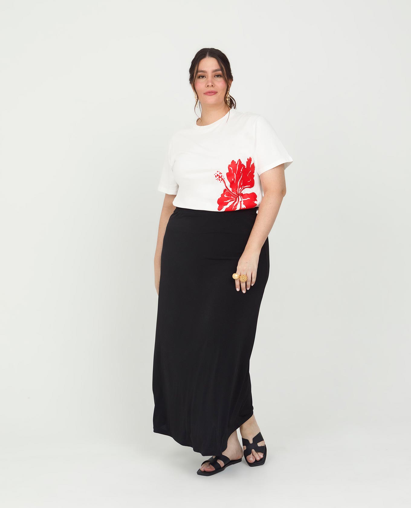 CAMISETA EN ALGODÓN TALLAS GRANDES ESTAMPADO CON BORDADO EN LENTEJUELAS Adrissa | Ropa para mujer Blusas