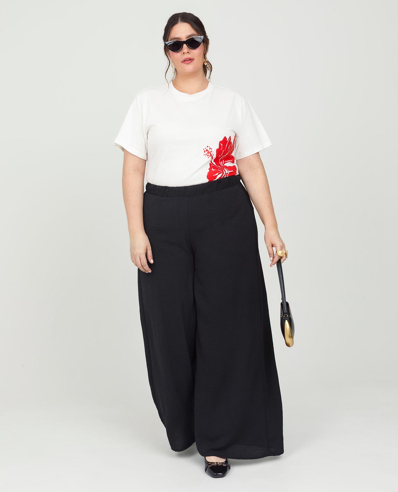 PANTALÓN NEGRO TALLAS GRANDES SILUETA WIDE LEG ELÁSTICO EN CINTURA Adrissa | Ropa para mujer Pantalones