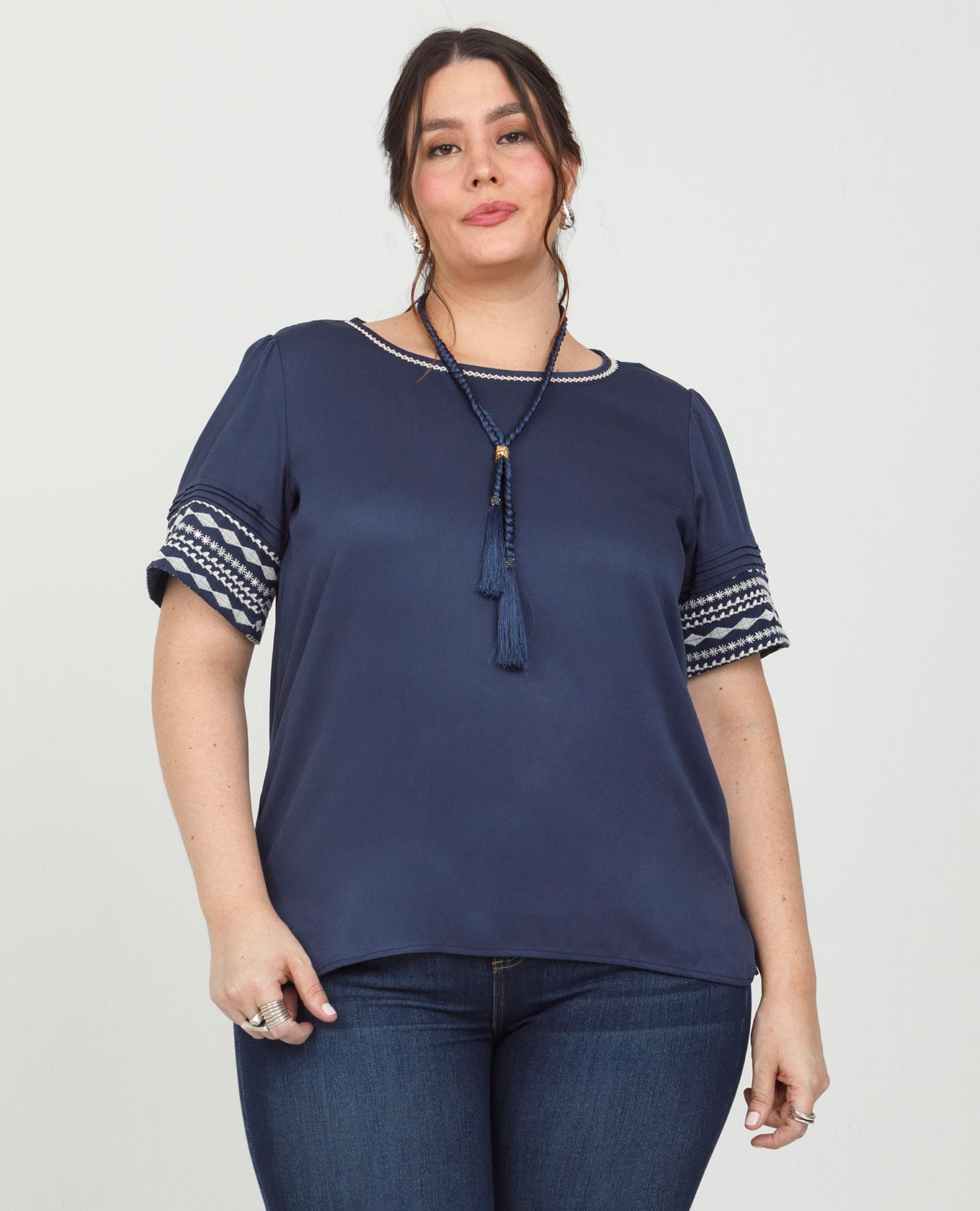 BLUSA MANGA CORTA TALLAS GRANDES ESCOTE CON PUNTADA ARTESANAL Y PUNOS BORDADOS Adrissa | Ropa para mujer Blusas