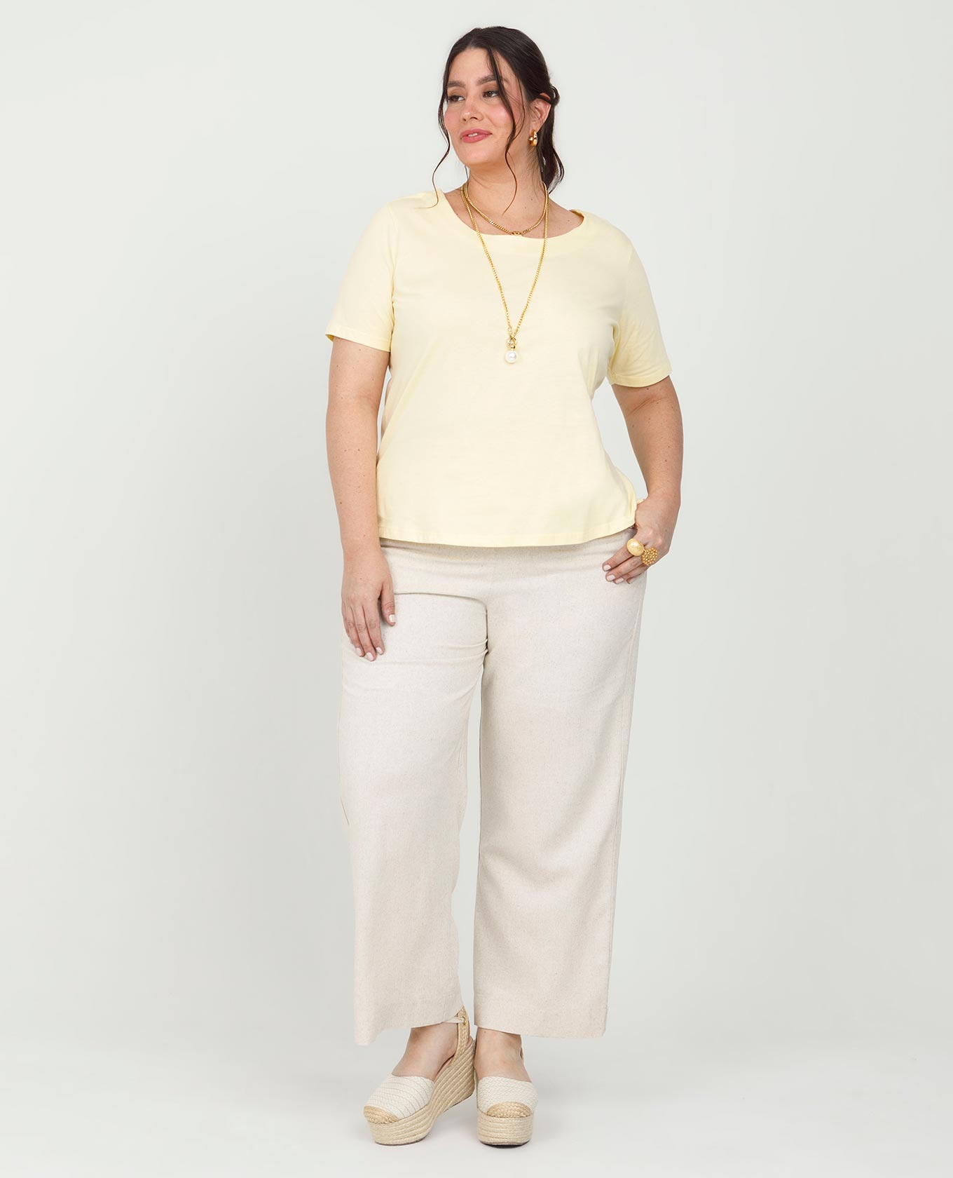 CAMISETA MANGA CORTA TALLAS GRANDES ESCOTE V EN ESPALDA CON TIRAS CRUZADAS Adrissa | Ropa para mujer Blusas