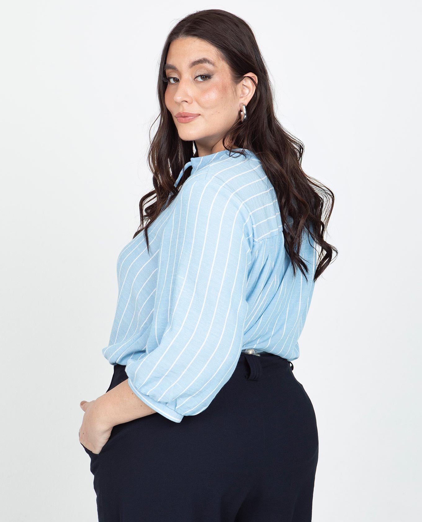 BLUSA MANGA 3/4 TALLAS GRANDES ESTAMPADO RAYAS CON TIRAS PARA ANUDAR EN ESCOTE Adrissa | Ropa para mujer Blusas