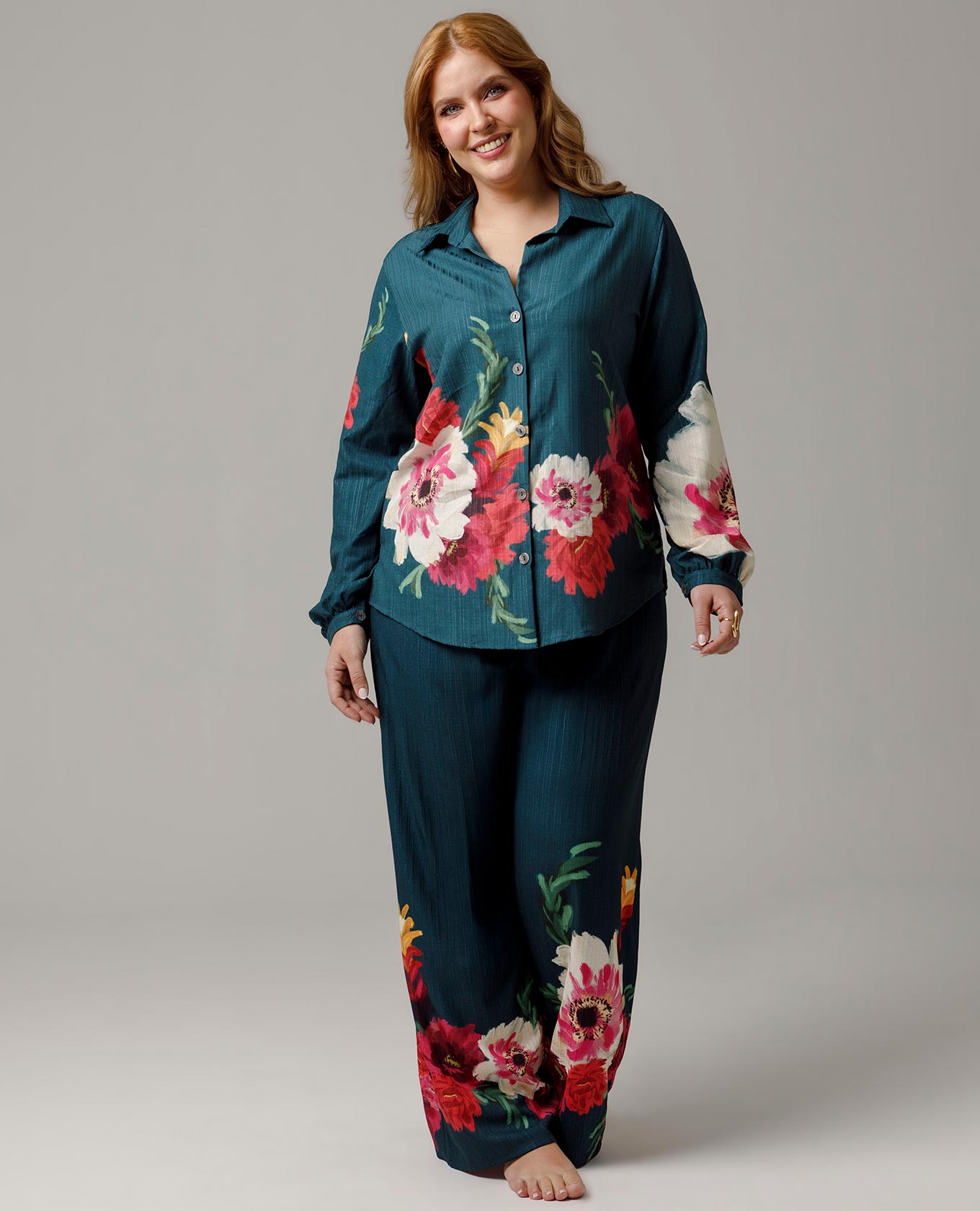 CAMISA FLORES TALLAS GRANDES ESTAMPACIÓN EXCLUSIVA MANGA LARGA EN JAQUARD Adrissa | Ropa para mujer
