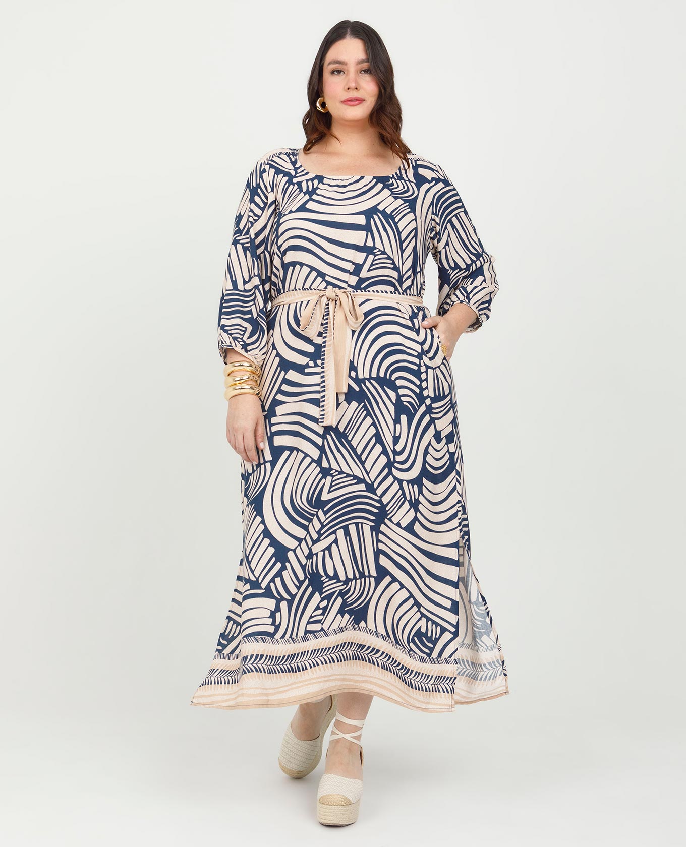 VESTIDO LARGO TALLAS GRANDES ESTAMPADO CON CENEFA ESCOTE CUADRADO Y CINTURON Adrissa | Ropa para mujer Vestidos