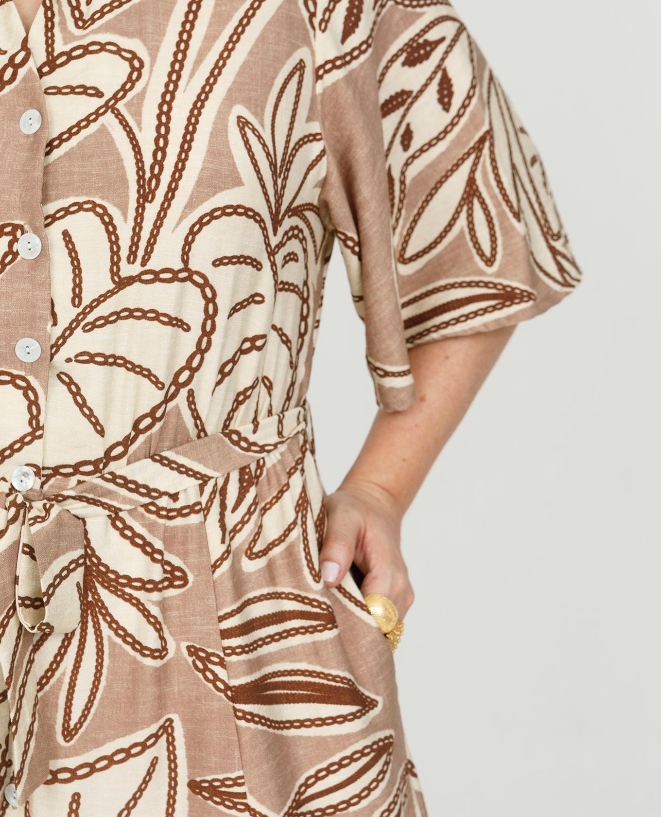 VESTIDO MIDI TALLAS GRANDES ESTAMPADO MANGA CORTA CON CINTURÓN Adrissa | Ropa para mujer Vestidos