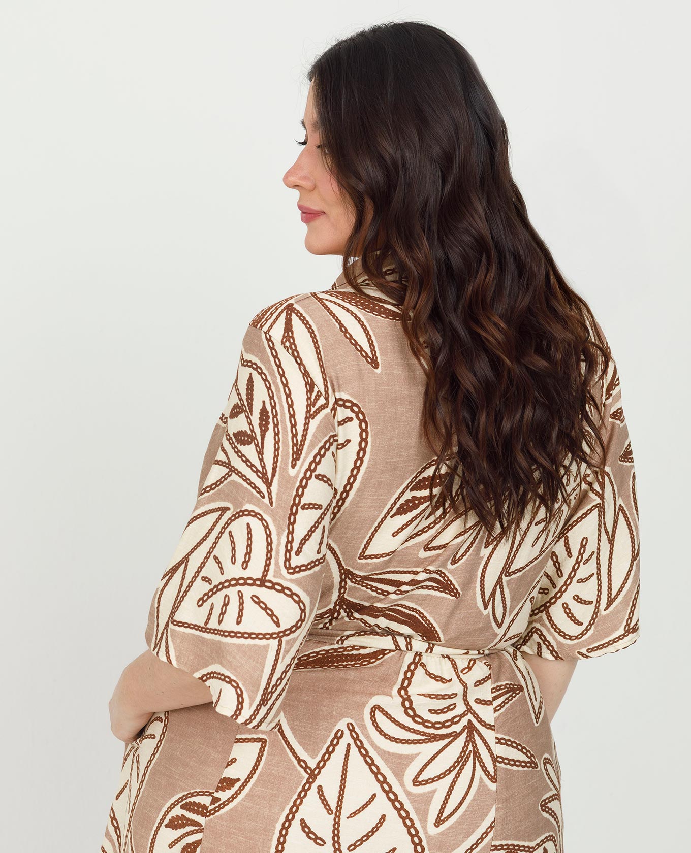 VESTIDO MIDI TALLAS GRANDES ESTAMPADO MANGA CORTA CON CINTURÓN Adrissa | Ropa para mujer Vestidos