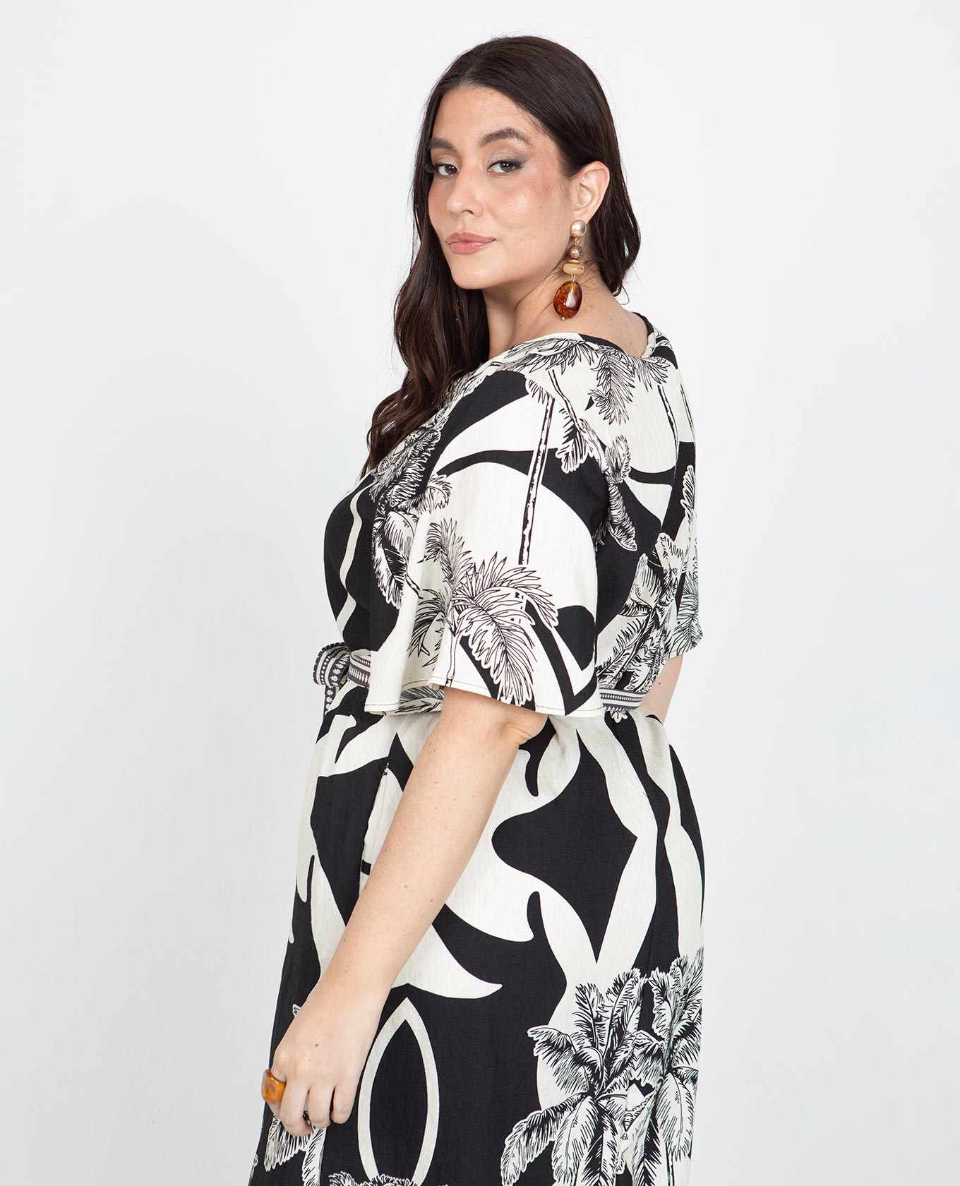 VESTIDO MIDI TALLAS GRANDES ESTAMPADO BICOLOR SILUETA TALEGO CON CINTURÓN