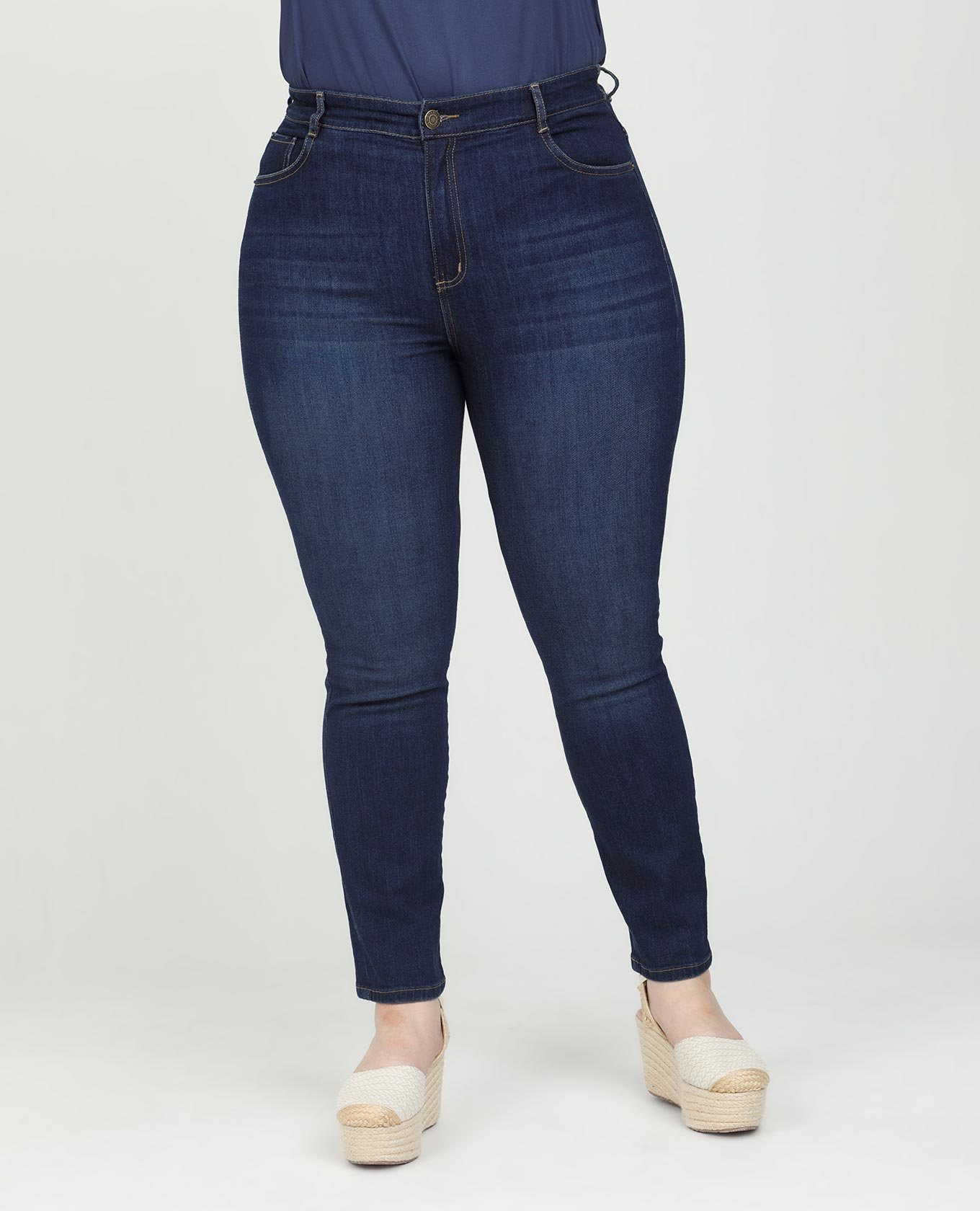 JEAN SKINNY TALLAS GRANDES TONO OSCURO PRETINA DELGADA CINCO BOLSILLOS Adrissa | Ropa para mujer