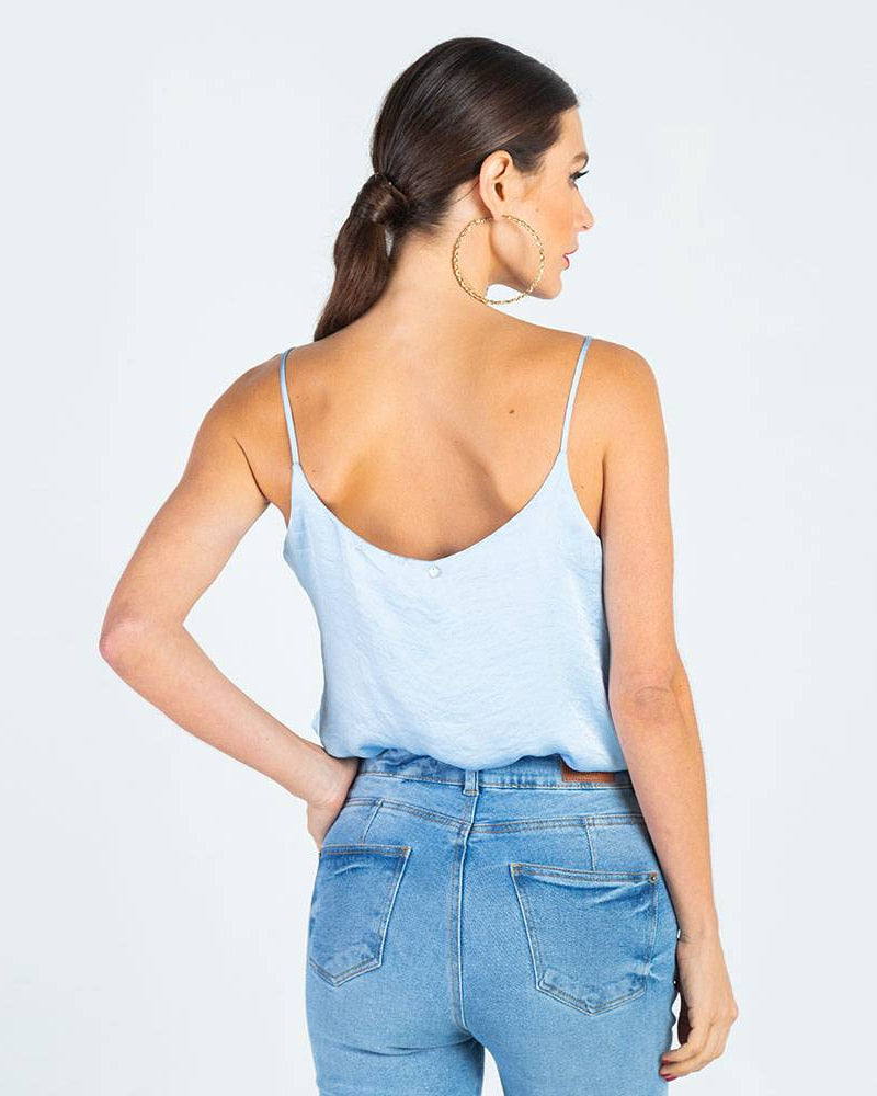 BLUSA BÁSICA OLIVIA DE TIRAS PARA MUJER Adrissa