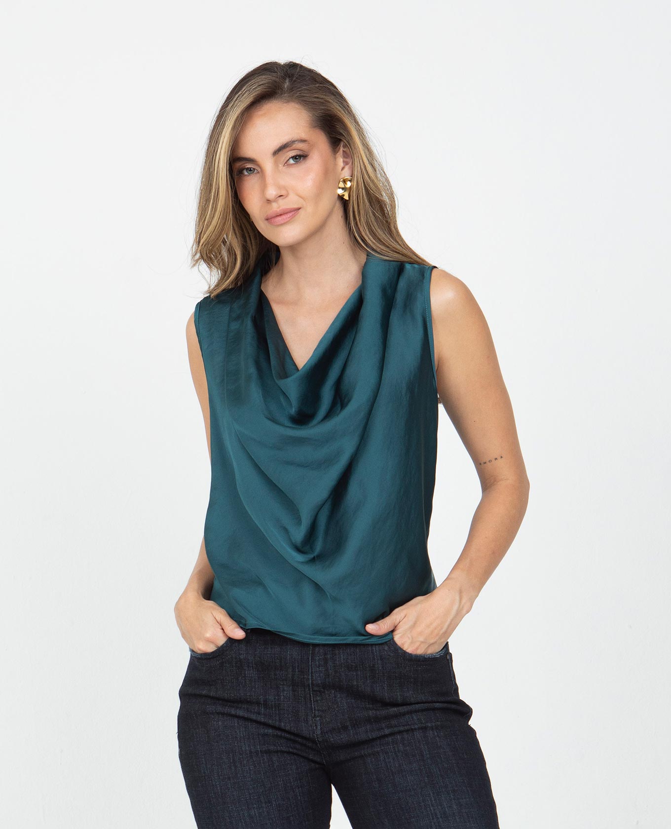 BLUSA BÁSICA MARCELA VERDE TURMALINA Adrissa