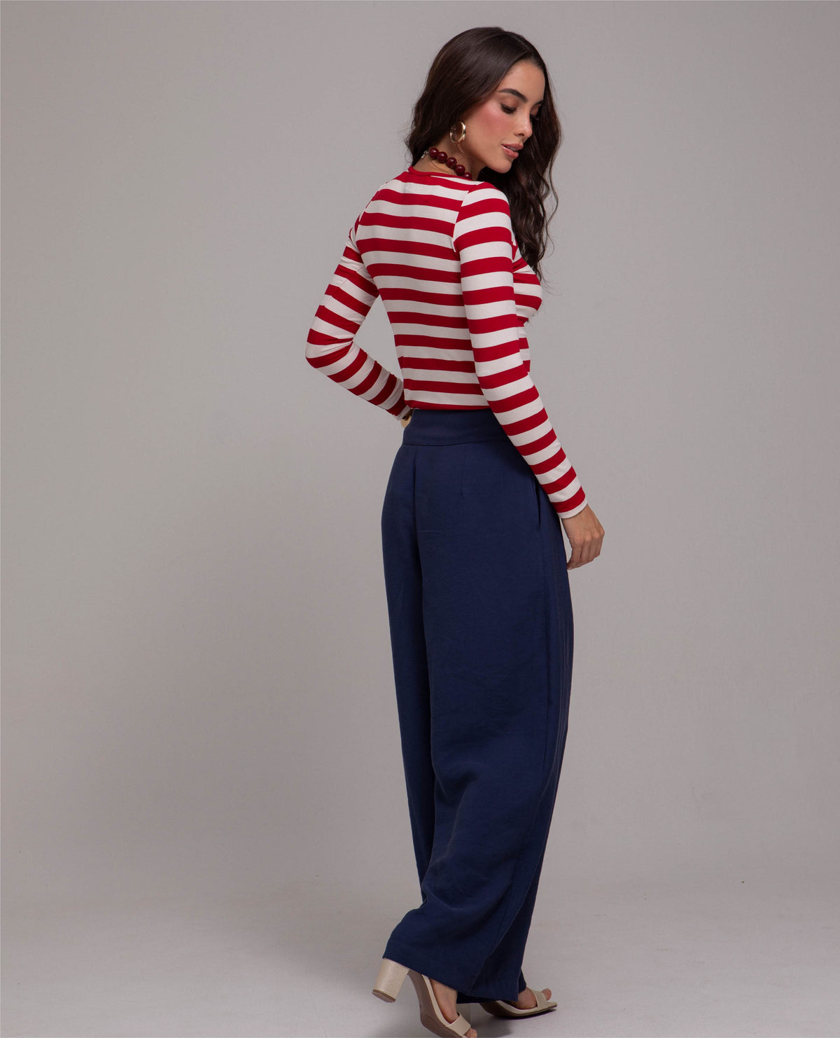 PANTALON WIDE LEG PARA MUJER MAXI BOTON DORADO CON PRENSES Adrissa | Ropa para mujer Pantalones
