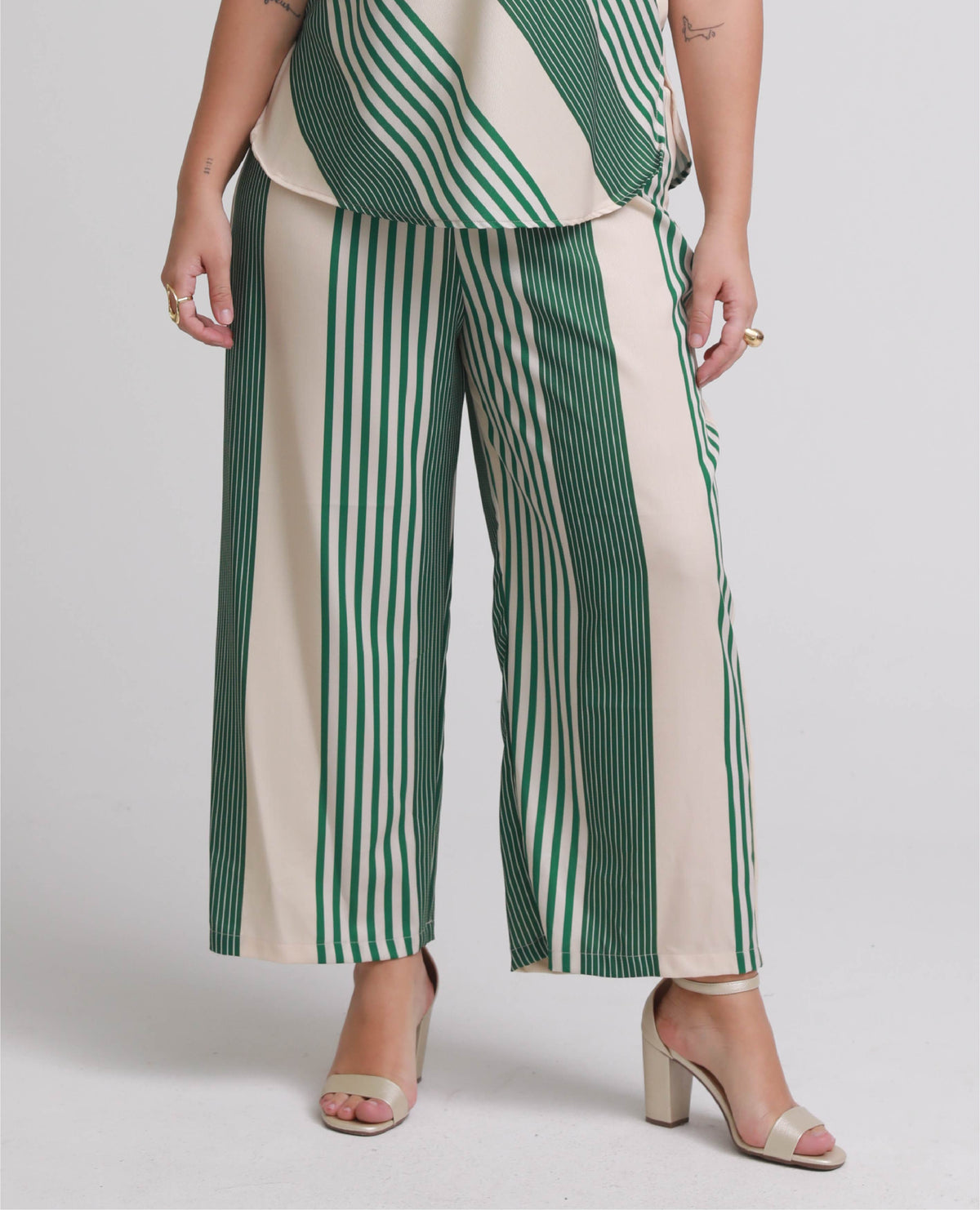 PANTALON RECTO TALLAS GRANDES CINTURA CON ELASTICO EN TRASERO AL TOBILLO A RAYAS Adrissa | Ropa para mujer Pantalones