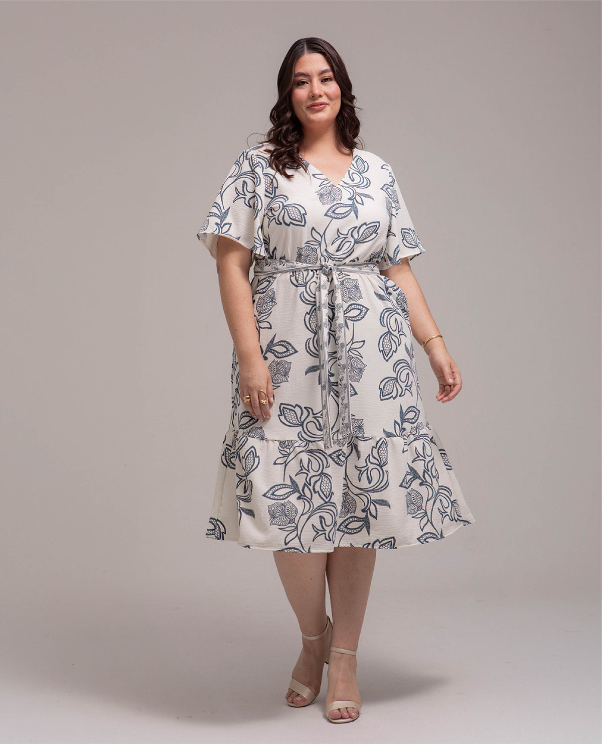 VESTIDO MIDI TALLAS GRANDES ESTAMPADO ESCOTE V CON TIRAS Y ELASTICO CINTURA Adrissa | Ropa para mujer Vestidos