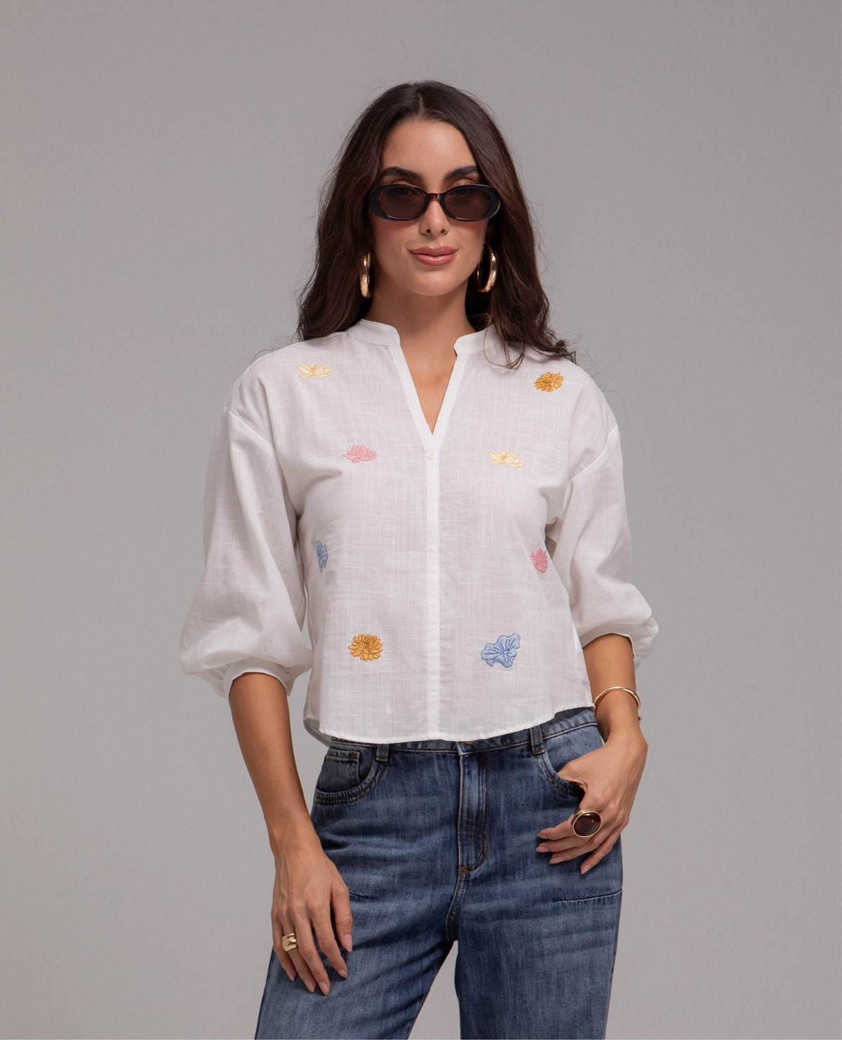 BLUSA MANGA 3/4 PARA MUJER CON FLORES DE LOTO BORDADAS EN FRENTES Adrissa | Ropa para mujer Blusas