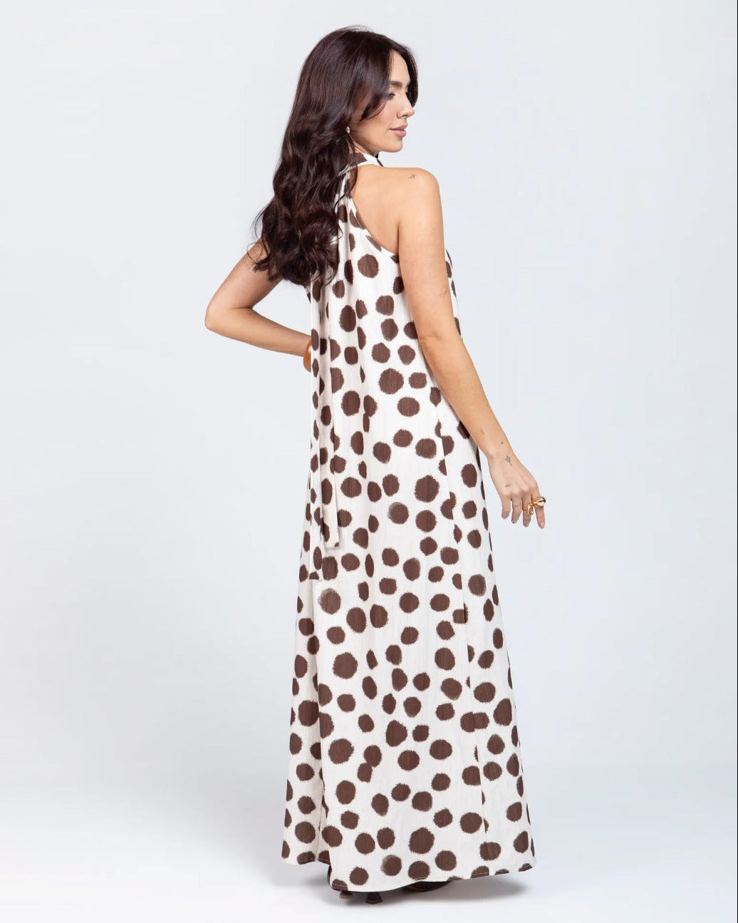 VESTIDO HALTER PARA MUJER ESTAMPADO LUNARES IRREGULAR TELA JACQUARD 12 BEIGE Adrissa | Ropa para mujer Vestidos