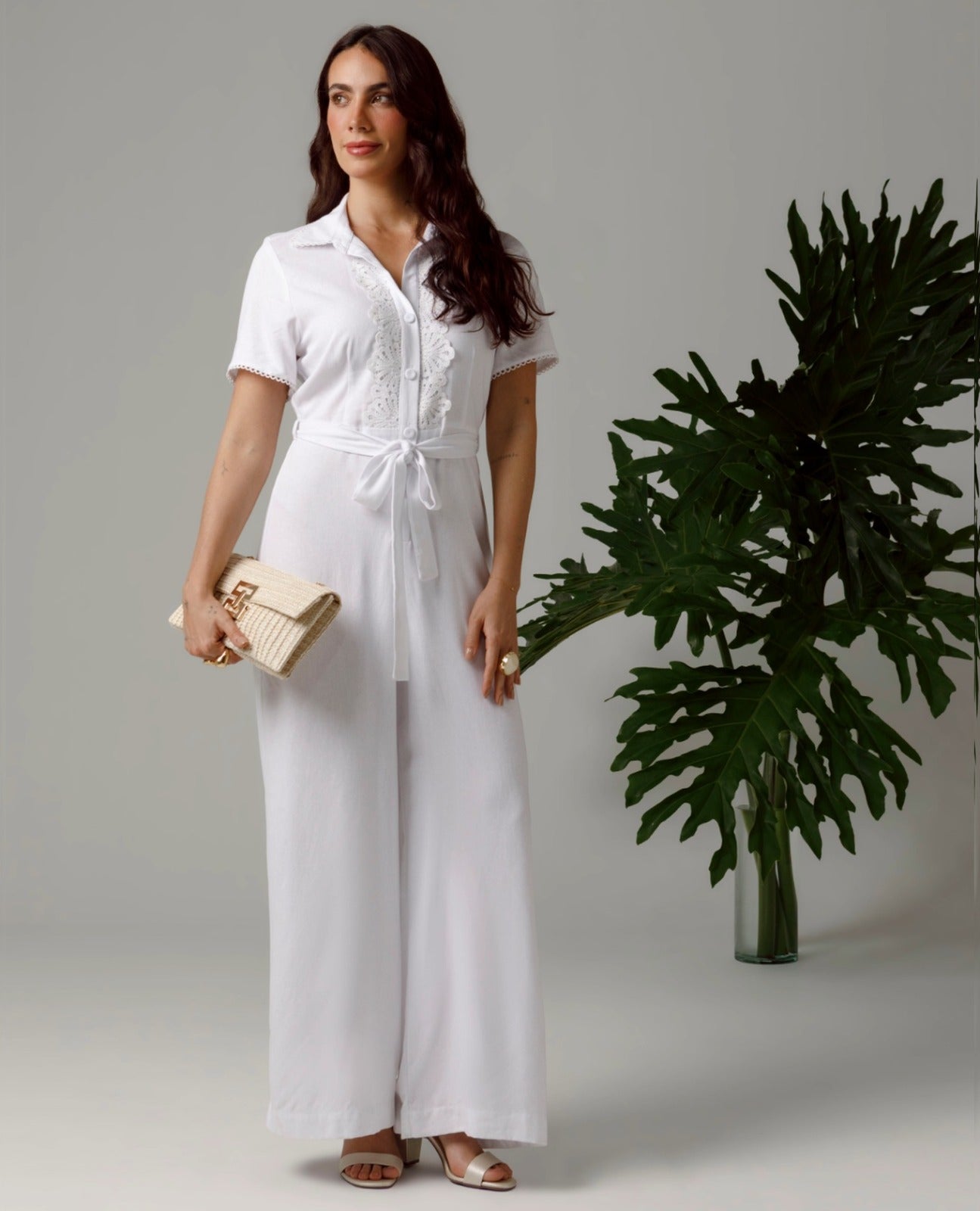 ENTERIZO BLANCO PARA MUJER MANGA CORTA CON APLIQUES Y CINTURON BLANCO Adrissa | Ropa para mujer Enterizos