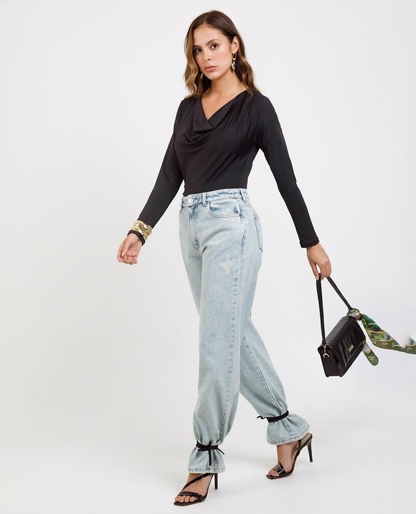 BLUSA BÁSICA EMILIA CUELLO DRAPEADO Adrissa