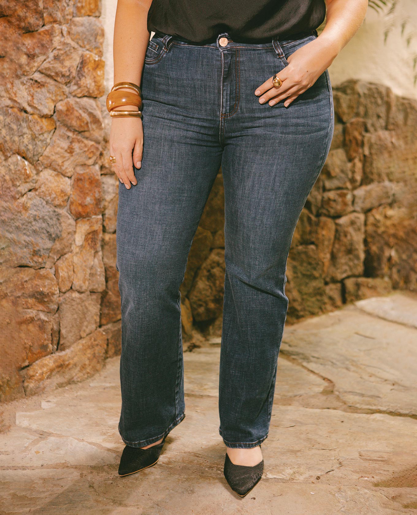 JEAN REGULAR TALLAS GRANDES TONO MEDIO PRETINA DELGADA CINCO BOLSILLOS Adrissa | Ropa para mujer Jeans