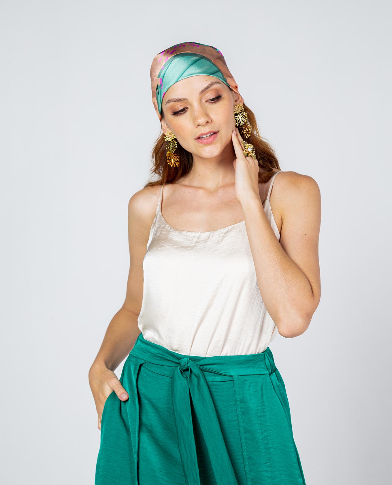 BLUSA BÁSICA OLIVIA DE TIRAS PARA MUJER IVORY Adrissa