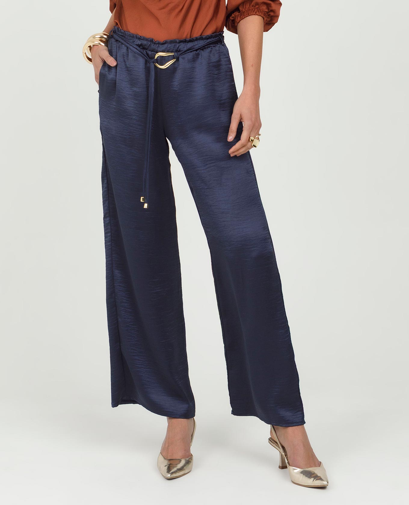 PANTALÓN SATINADO PARA MUJER CINTURÓN CON HEBILLA PRETINA CON ELÁSTICO Adrissa | Ropa para mujer Pantalones