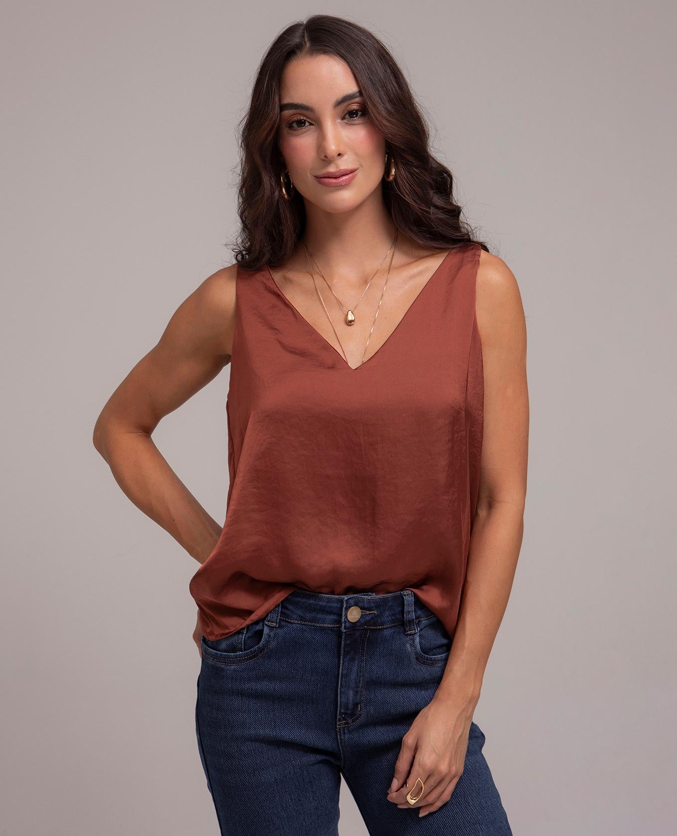 BLUSA ADRISSA BÁSICA ELENA PARA MUJER MOCA Adrissa Blusas