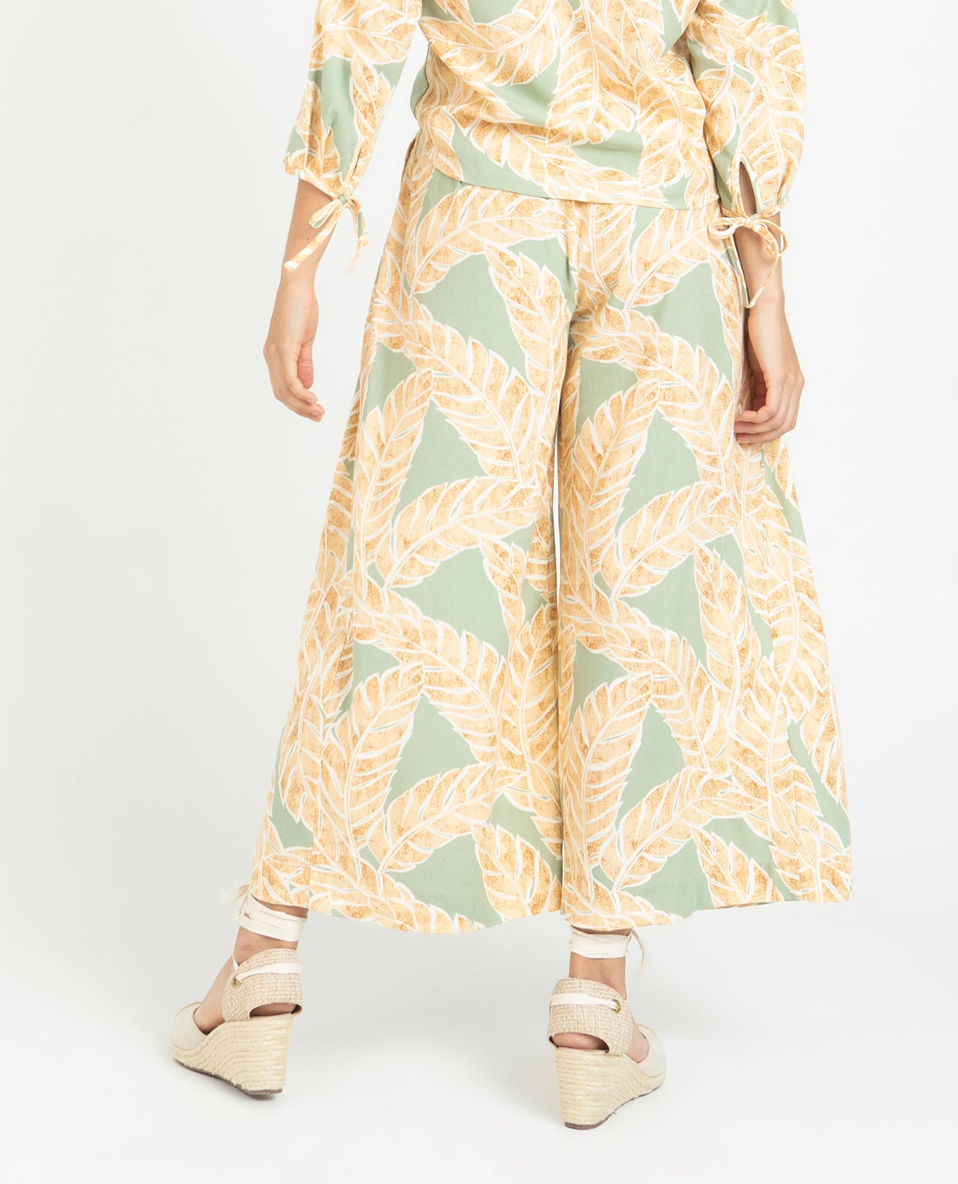 PANTALÓN CON PRENSES PARA MUJER BOTA ANCHO EN LINO CON MEZCLA ESTAMPADO Adrissa