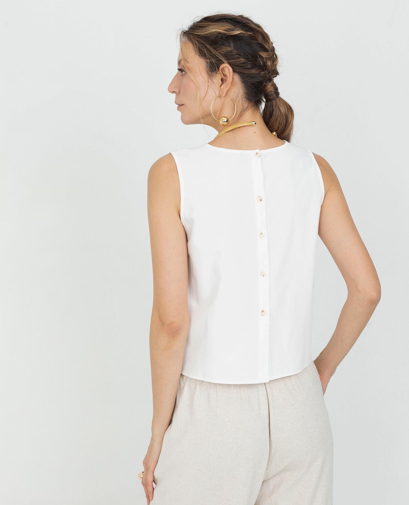 TOP BORDADO PARA MUJER MAGA SISA CON BOTONES EN ESPALDA