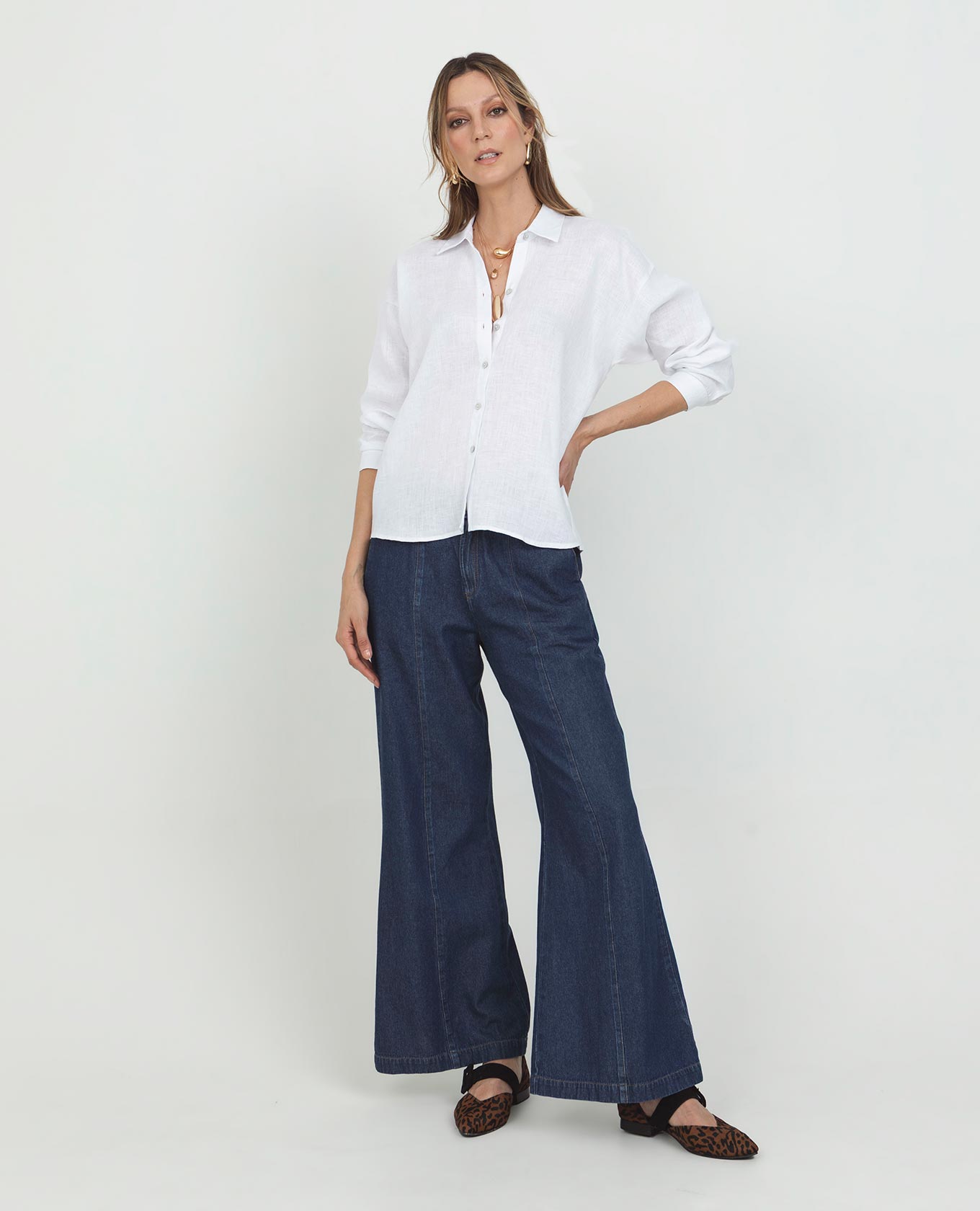PANTALÓN CHAMBRAY PARA MUJER CINTURA CON ELÁSTICO COSTURAS EN CONTRASTE Adrissa | Ropa para mujer Jeans