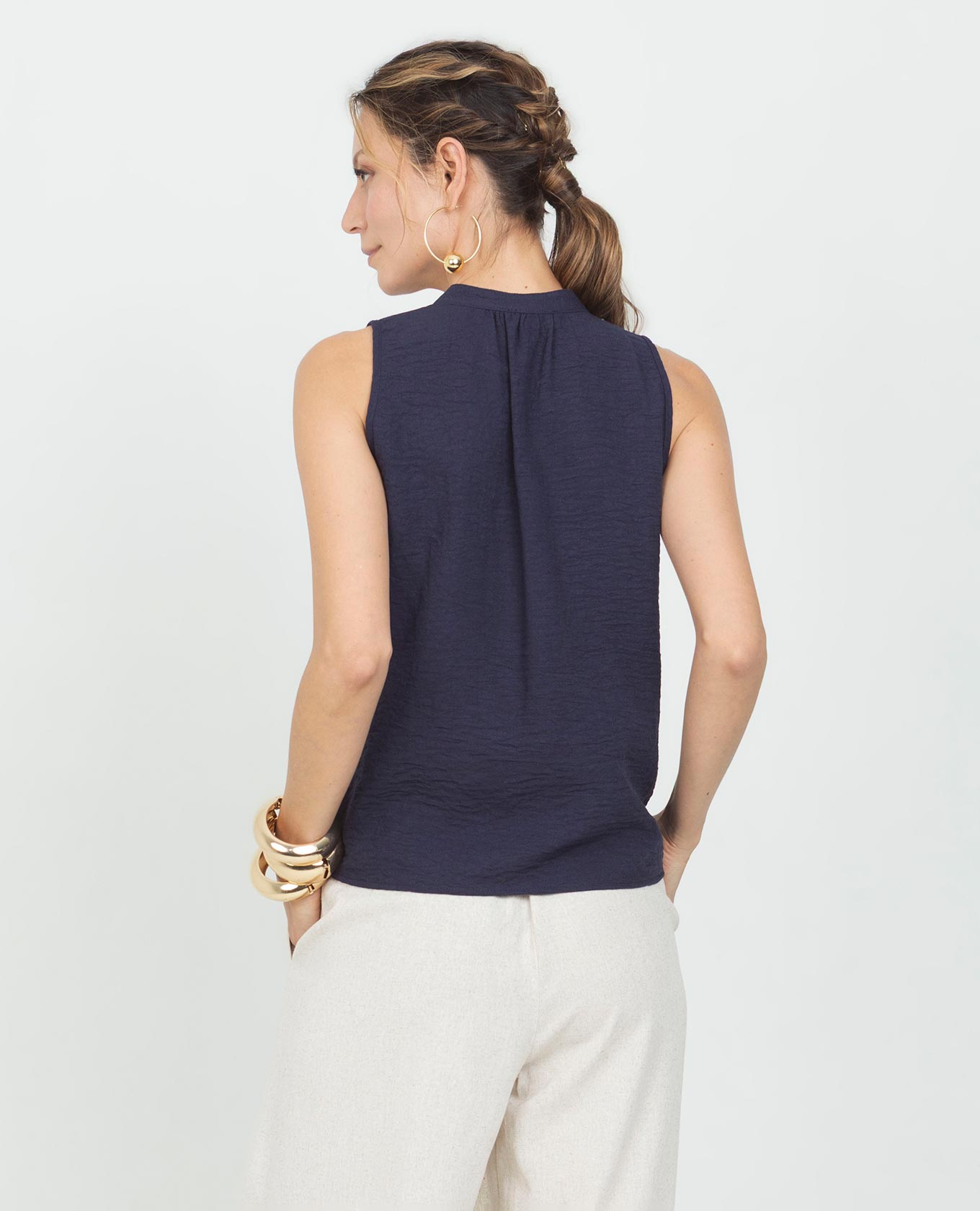 BLUSA MANGA SISA PARA MUJER CUELLO NERU CON FRENTE EN TELA BORDADA Adrissa