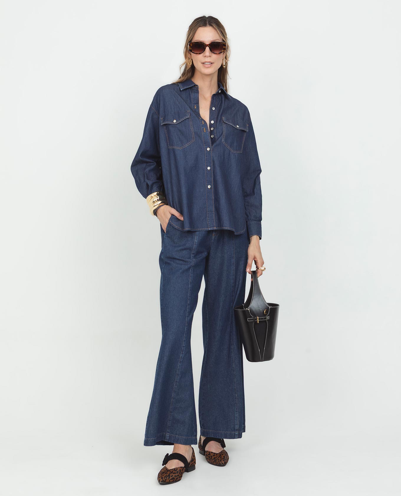 PANTALÓN CHAMBRAY PARA MUJER CINTURA CON ELÁSTICO COSTURAS EN CONTRASTE Adrissa | Ropa para mujer Jeans