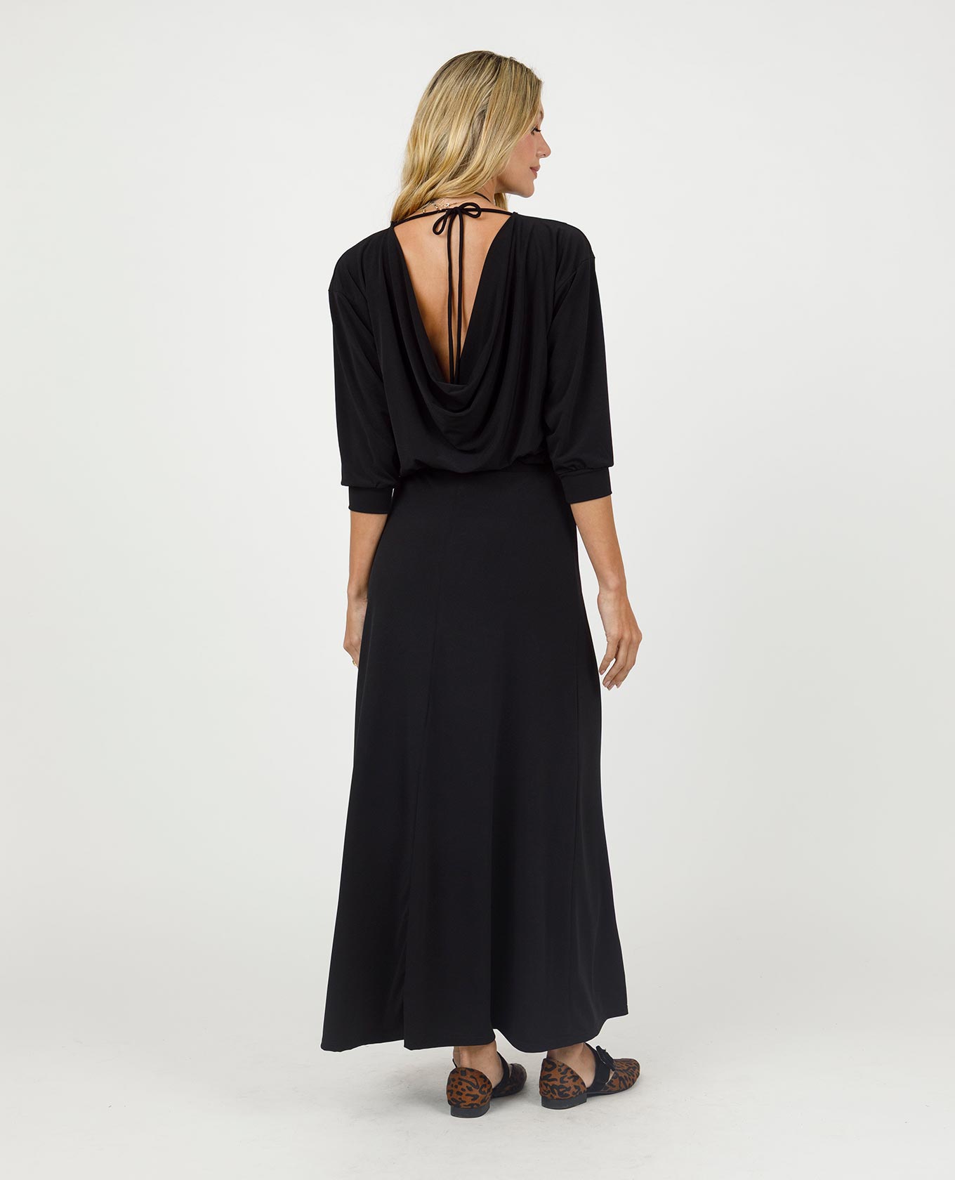 FALDA LARGA PARA MUJER EN TEJIDO DE PUNTO CON ELÁSTICO EN CINTURA Adrissa | Ropa para mujer Faldas