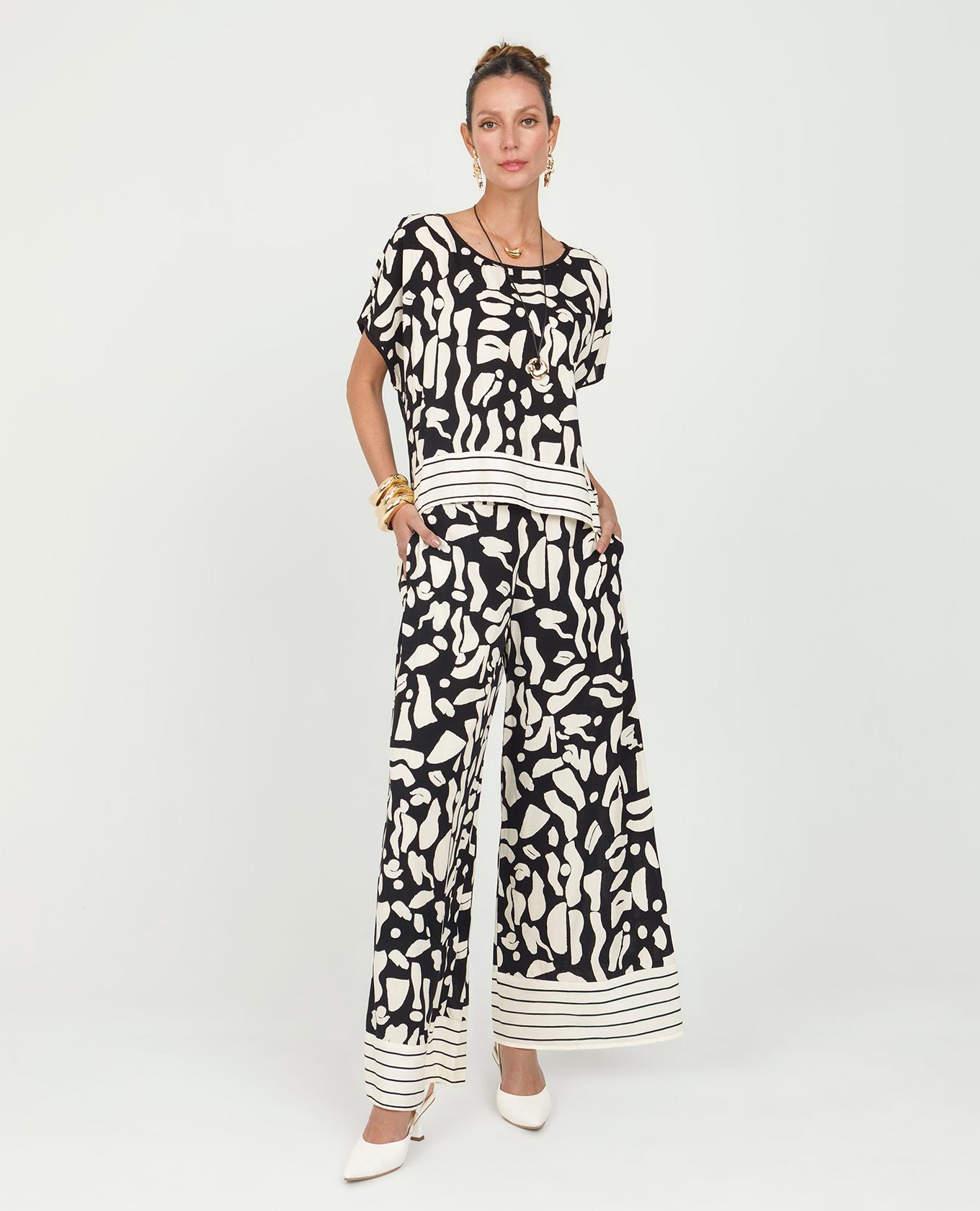 BLUSA MANGA RODADA PARA MUJER ESTAMPADO BICOLOR EN MEZCLA DE TELAS Adrissa | Ropa para mujer Blusas