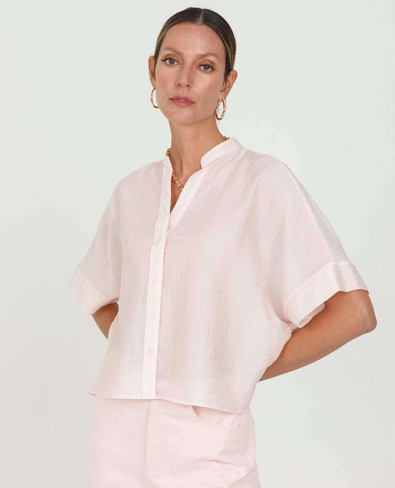 CAMISA CORTA PARA MUJER CUELLO NERU MANGA INCLUIDA TELA CON EFECTO