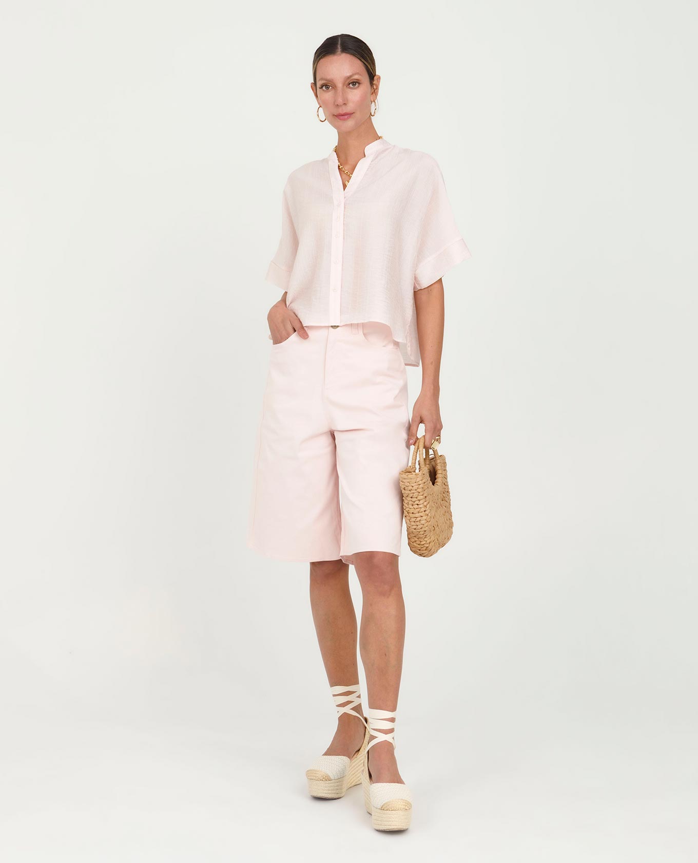 CAMISA CORTA PARA MUJER CUELLO NERU MANGA INCLUIDA TELA CON EFECTO