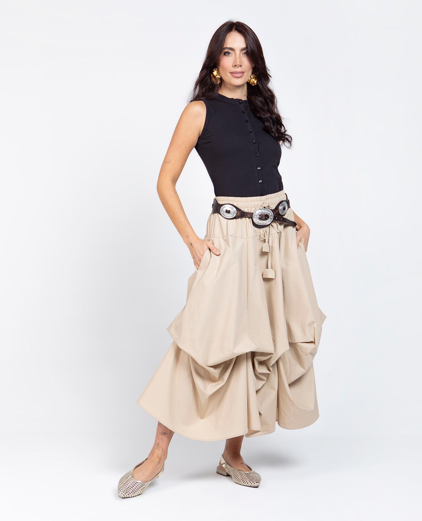 FALDA LARGA PARA MUJER EN NESGAS CON TIRAS PARA GRADUAR TELA CON TACTO PAPEL Adrissa | Ropa para mujer Faldas