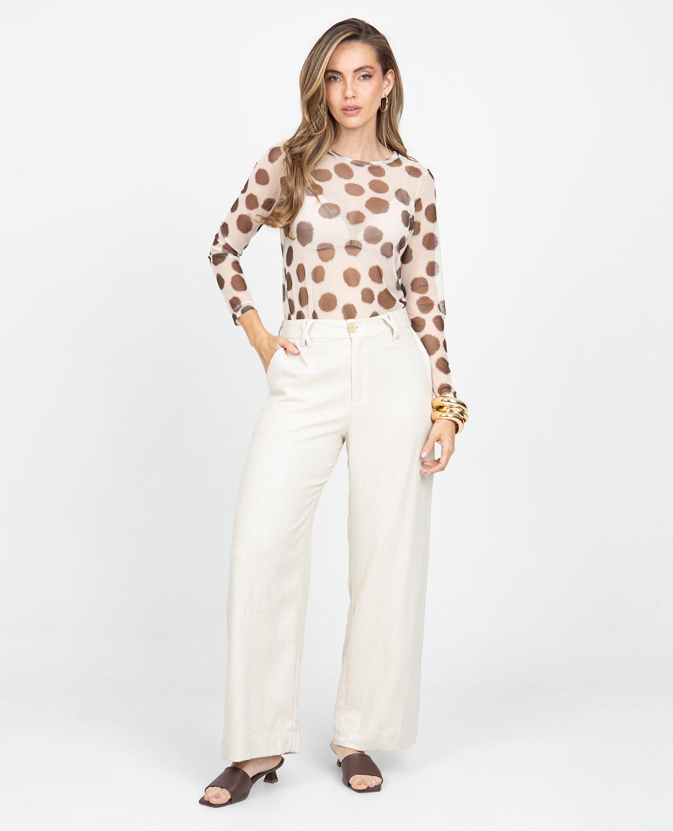 PANTALÓN WIDE LEG PARA MUJER CON CINTURON Y HEBILLA EN TELA CON EFECTO SEMILLA Adrissa | Ropa para mujer Pantalones