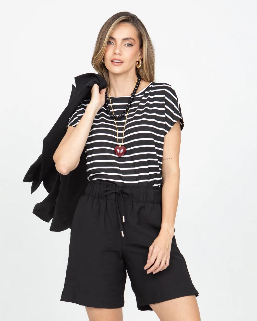 CAMISETA MANGA RODADA PARA MUJER EN RAYAS PRETEÑIDAS CUELLO REDONDO Adrissa | Ropa para mujer Blusas