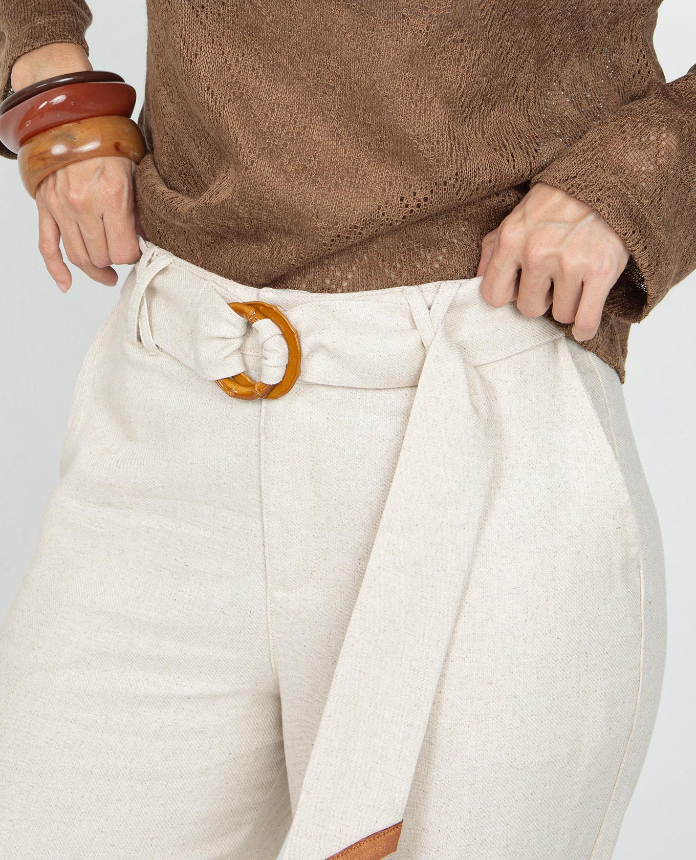 PANTALÓN WIDE LEG PARA MUJER CON CINTURON Y HEBILLA EN TELA CON EFECTO SEMILLA Adrissa | Ropa para mujer Pantalones