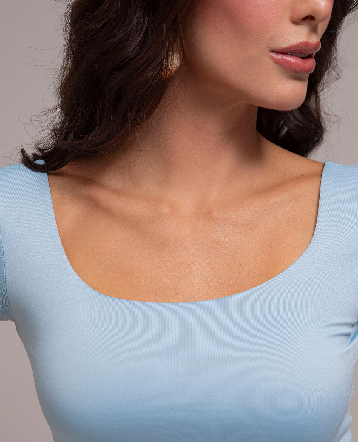 BLUSA ADRISSA BÁSICA REBECA PARA MUJER Adrissa Blusas