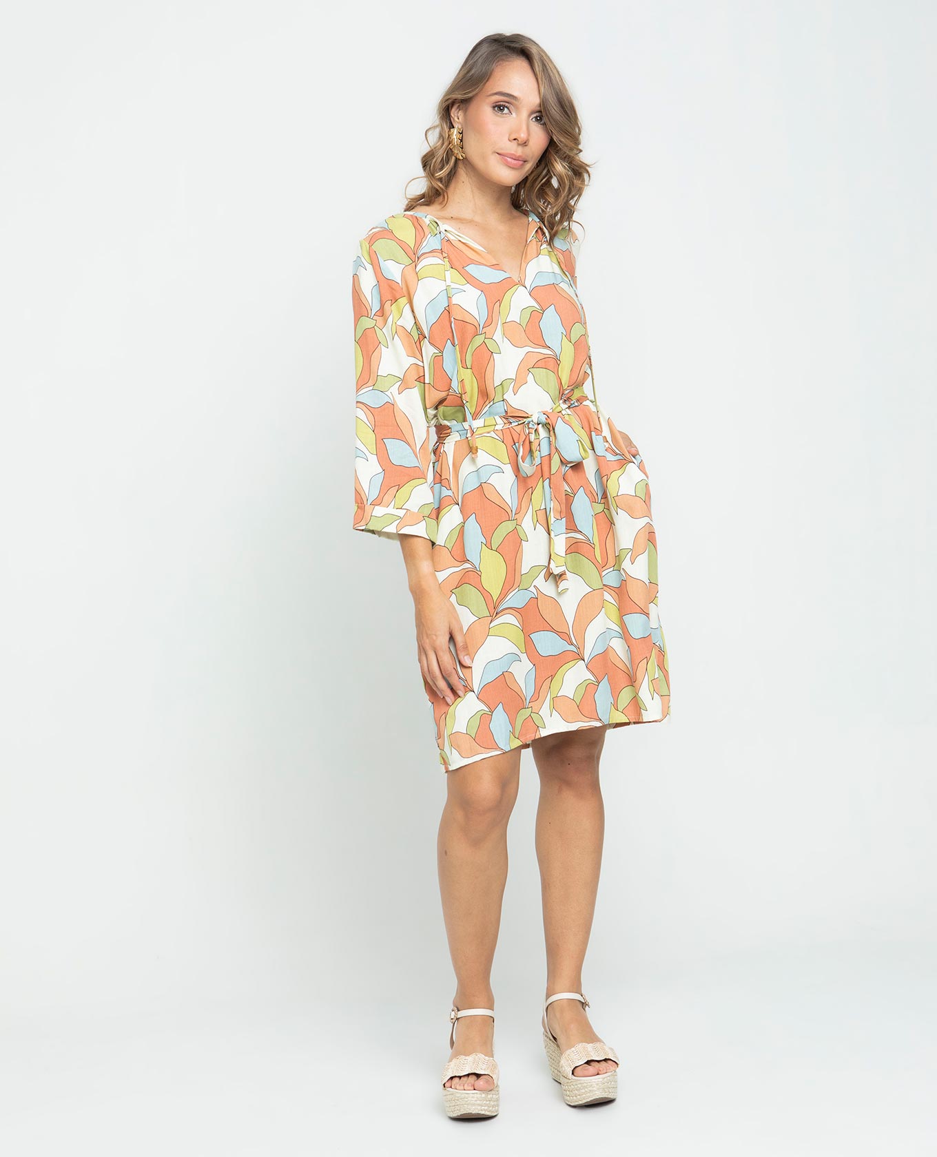 VESTIDO CORTO PARA MUJER ESTAMPADO MANGA 3/4 CON CINTURÓN