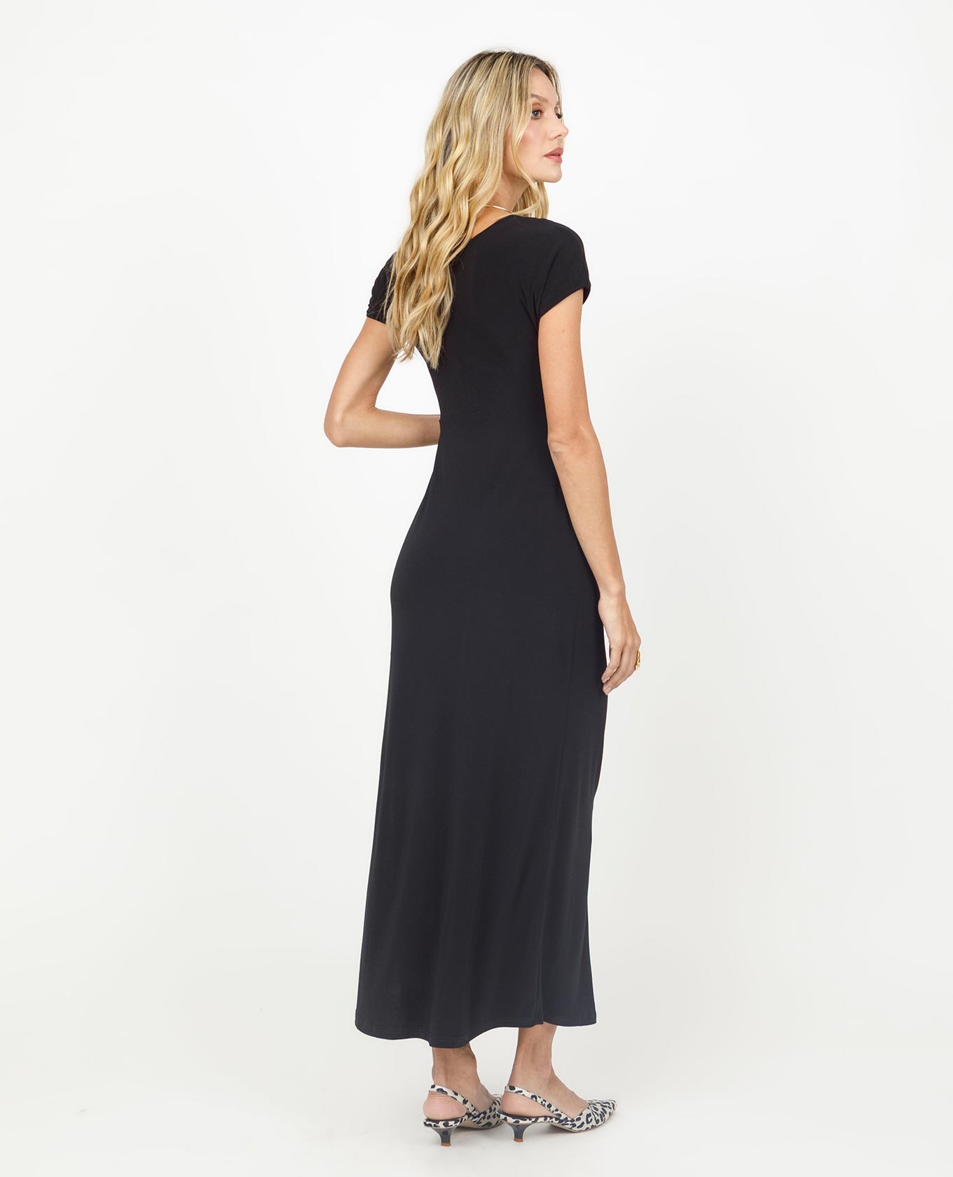 VESTIDO ENTORCHADO PARA MUJER NEGRO MANGA CORTA LARGO Adrissa