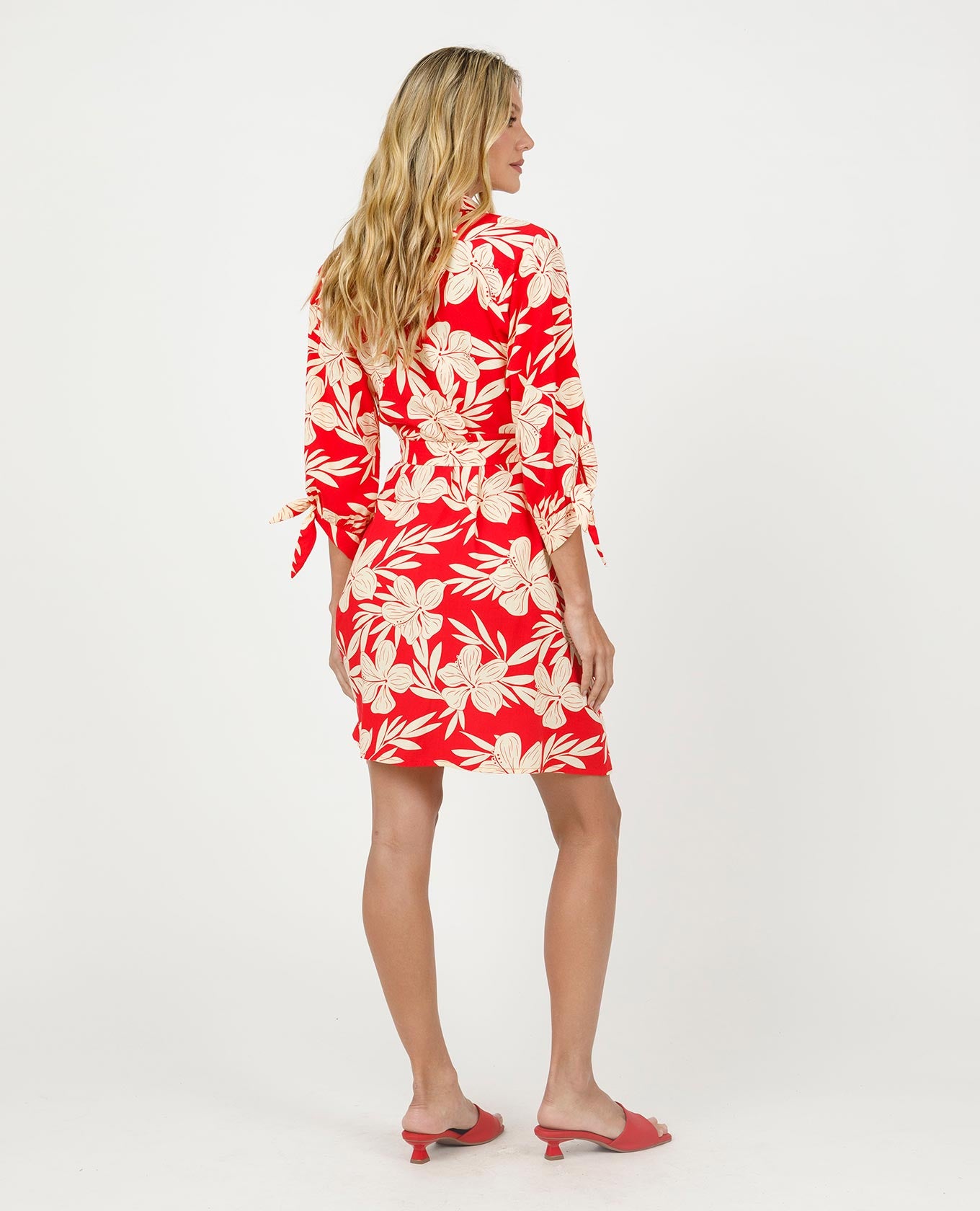 VESTIDO CAMISERO PARA MUJER ESTAMPADO CON DETALLE DE ANUDADO EN MANGAS Adrissa | Ropa para mujer Vestidos