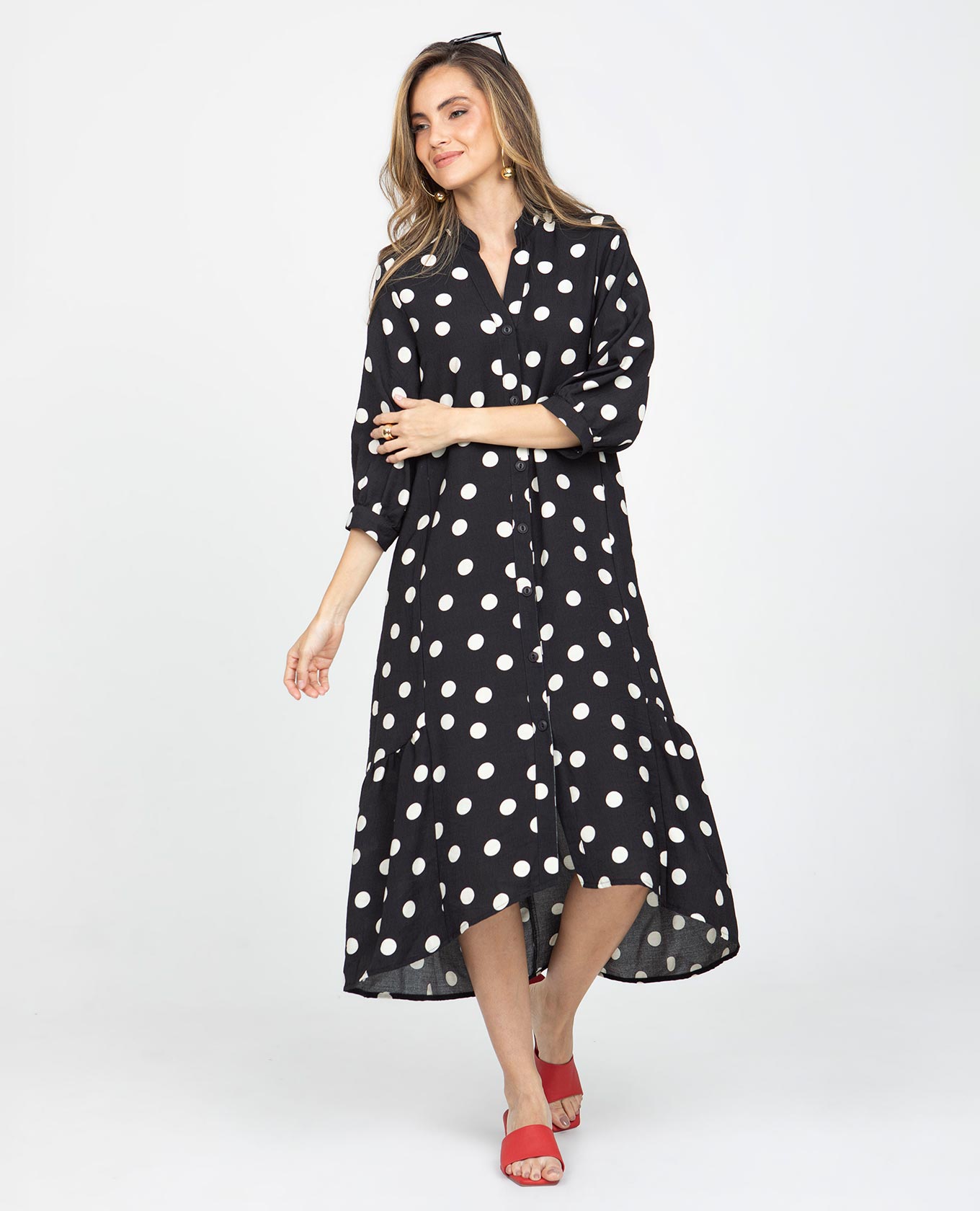VESTIDO LUNARES PARA MUJER CAMISERO CON CUELLO NERU Y RUEDO ASIMÉTRICO Adrissa | Ropa para mujer Vestidos