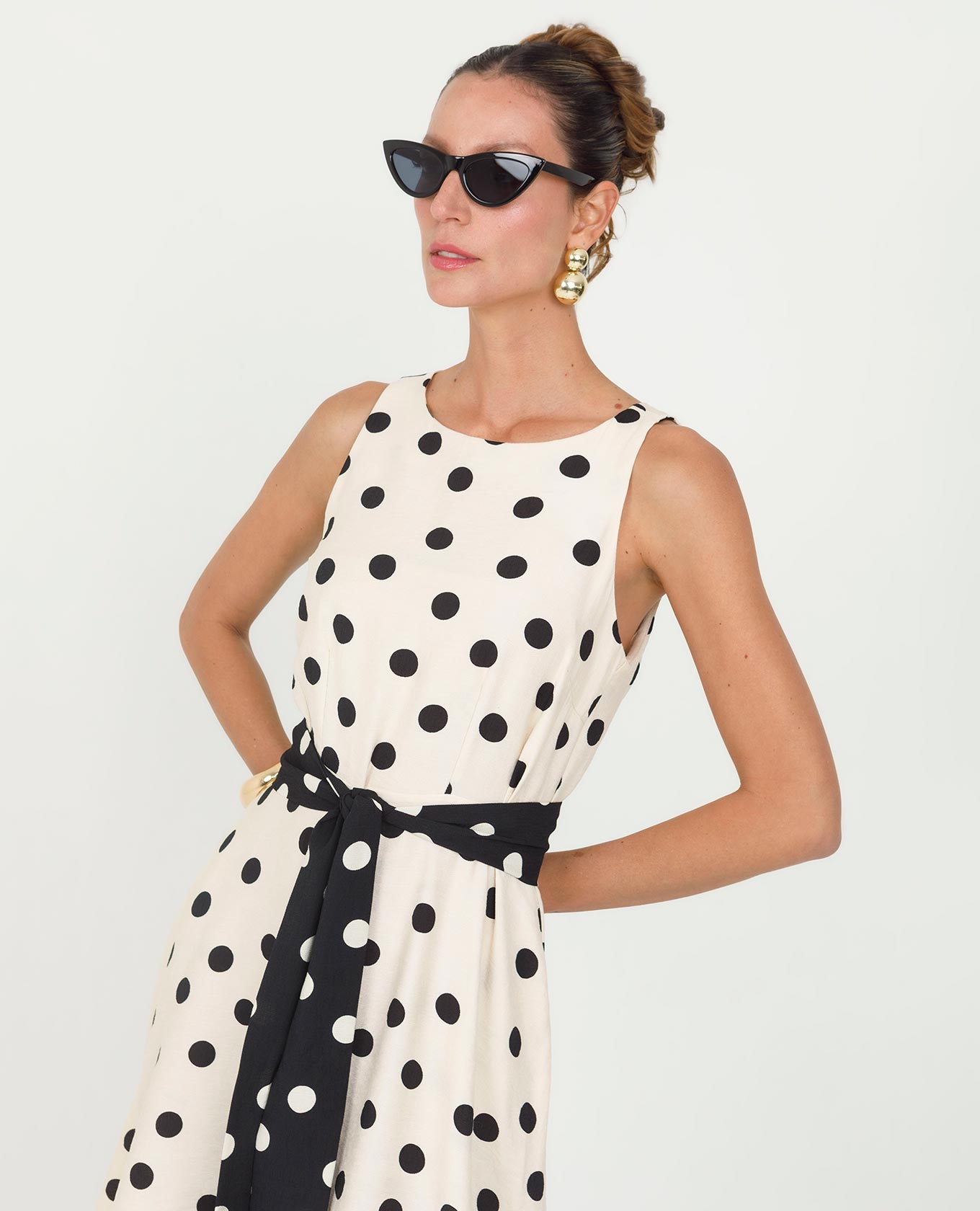VESTIDO LUNARES PARA MUJER FALDA ROTONDA CON CINTURÓN EN CONTRASTE Adrissa | Ropa para mujer Vestidos