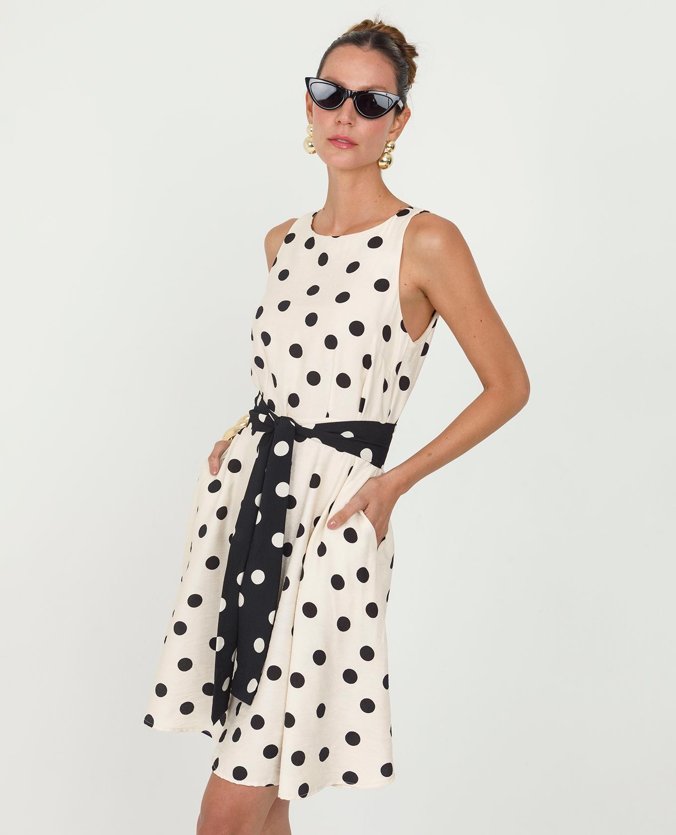 VESTIDO LUNARES PARA MUJER FALDA ROTONDA CON CINTURÓN EN CONTRASTE Adrissa | Ropa para mujer Vestidos