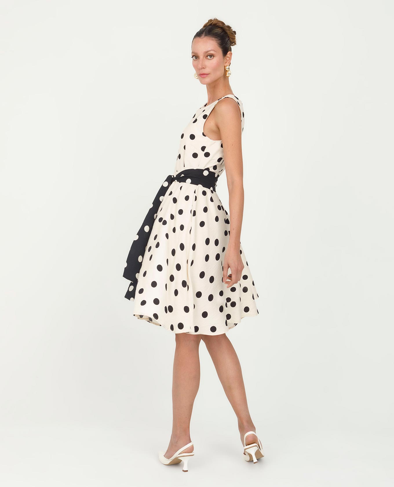 VESTIDO LUNARES PARA MUJER FALDA ROTONDA CON CINTURÓN EN CONTRASTE Adrissa | Ropa para mujer Vestidos
