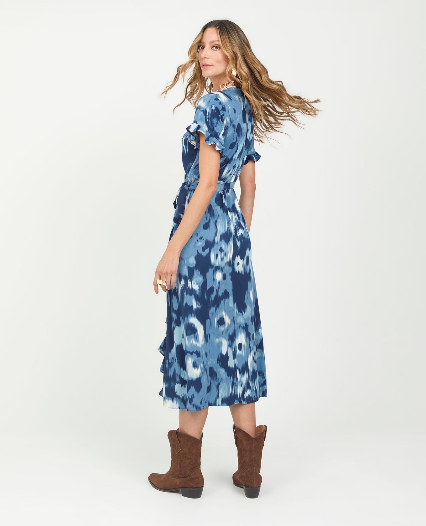 VESTIDO MIDI PARA MUJER ESTAMPADO SILUETA ENVOLVENTE MANGA CORTA Adrissa | Ropa para mujer Vestidos