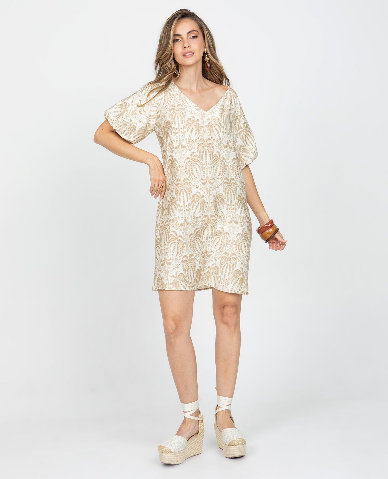 VESTIDO CORTO PARA MUJER ESTAMPADO PALMERAS ESCOTE V MANGA CORTA CON VOLUMEN Adrissa | Ropa para mujer Vestidos