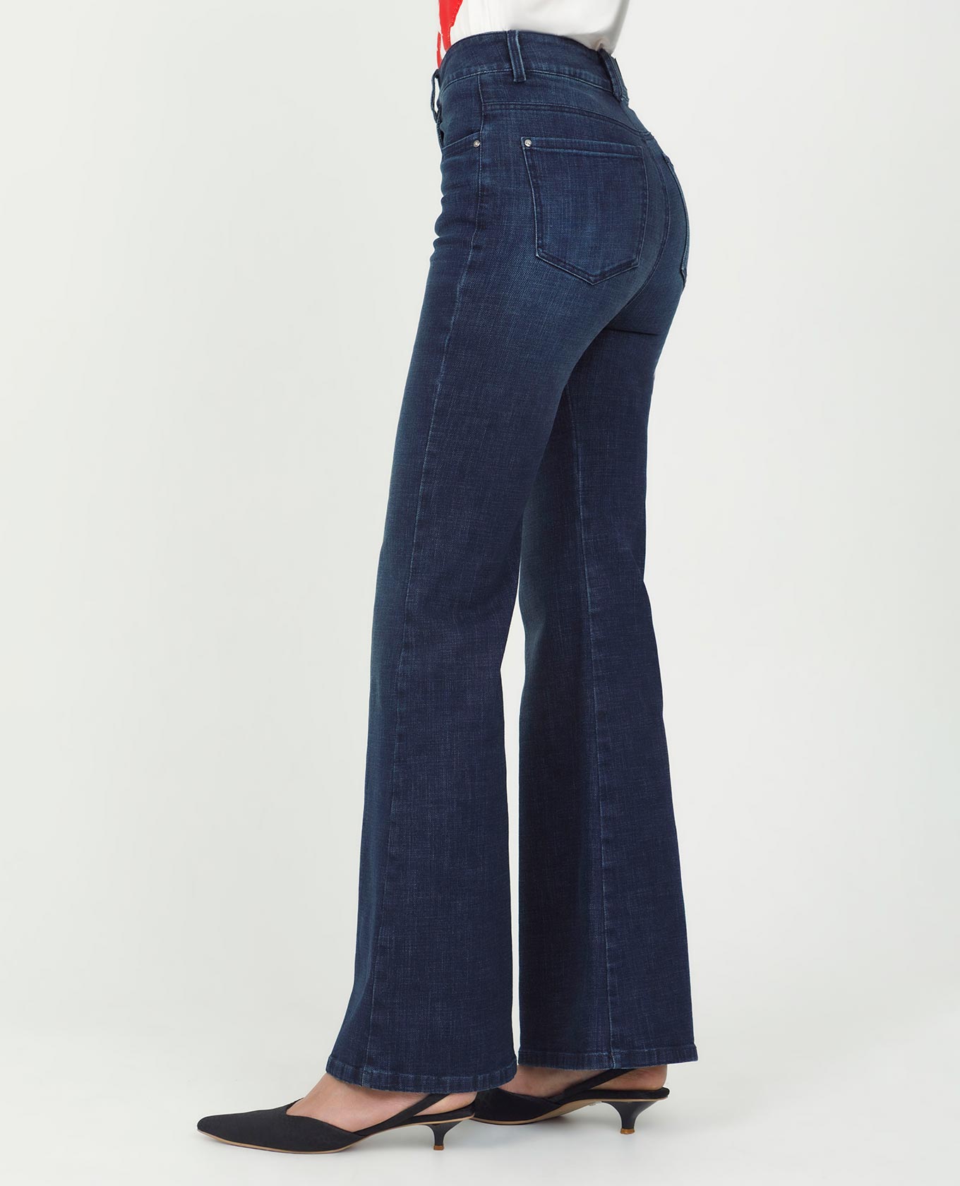 JEAN FLARE PARA MUJER TONO OSCURO CINCO BOLSILLOS Adrissa | Ropa para mujer Jeans