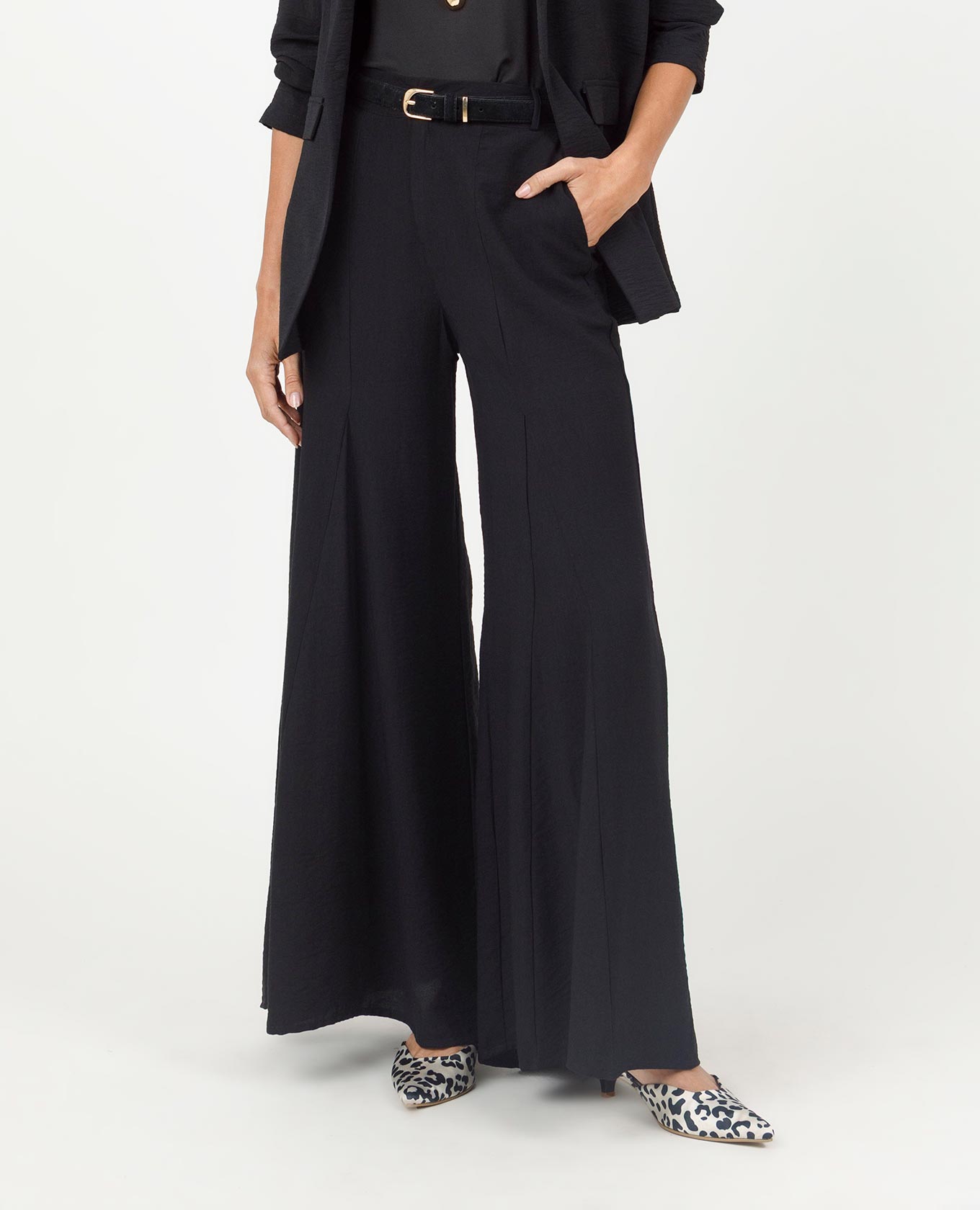 PANTALON ULTRA WIDE LEG PARA MUJER NEGRO CON ELASTICO EN CINTURA TRASERA Adrissa | Ropa para mujer Pantalones