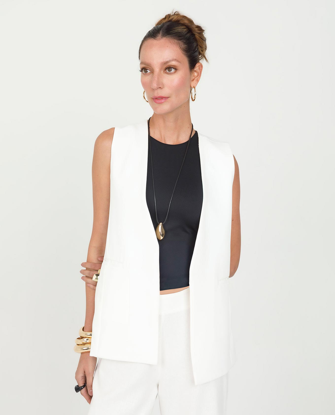 CHALECO PARA MUJER FORRADO CON BOLSILLOS DE RIBETE Adrissa | Ropa para mujer Blusas